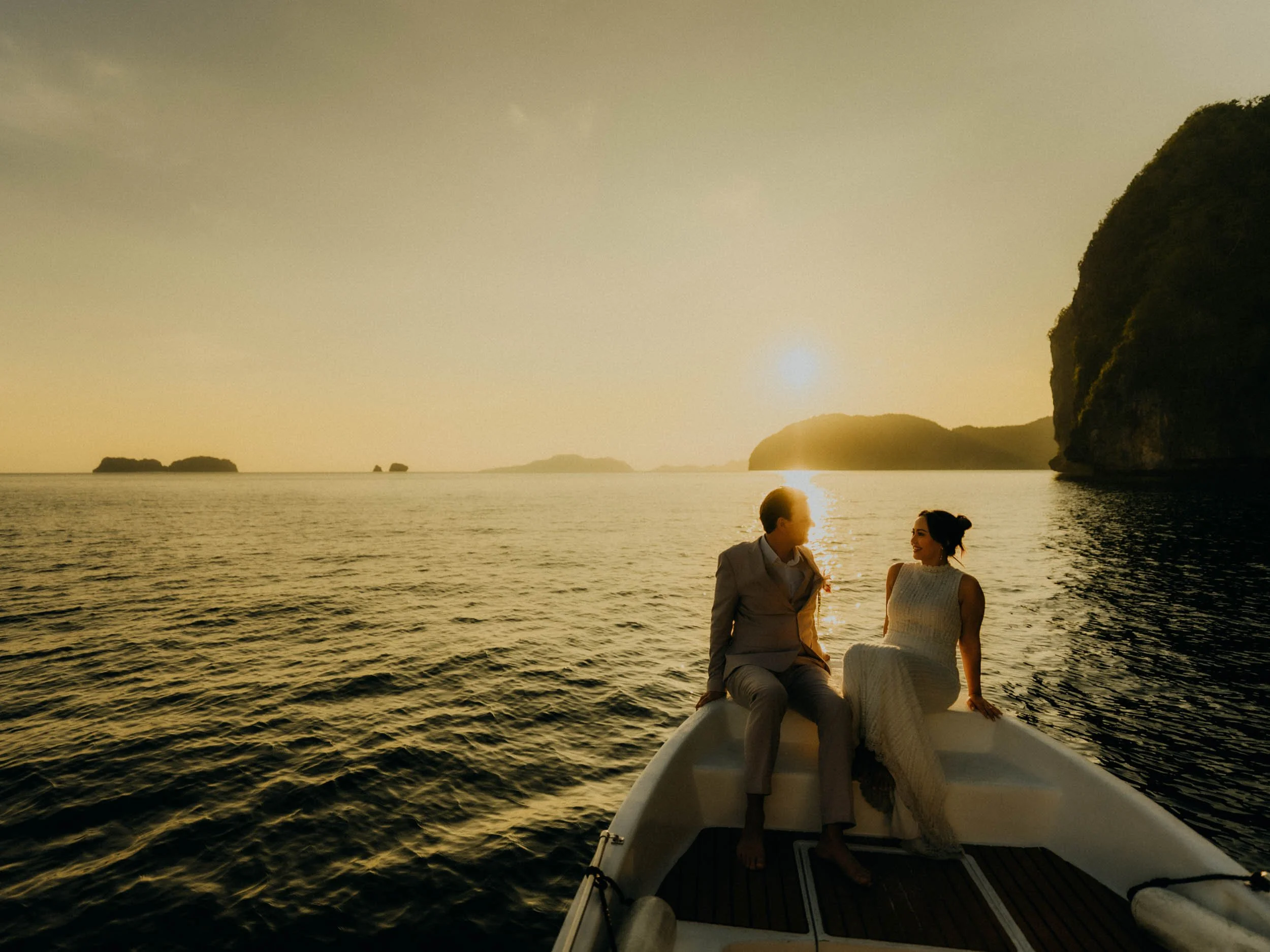 29-Cinematic El Nido Palawan Philippines Destination Wedding Photography-Philippines-ILCE-7SM3.jpg