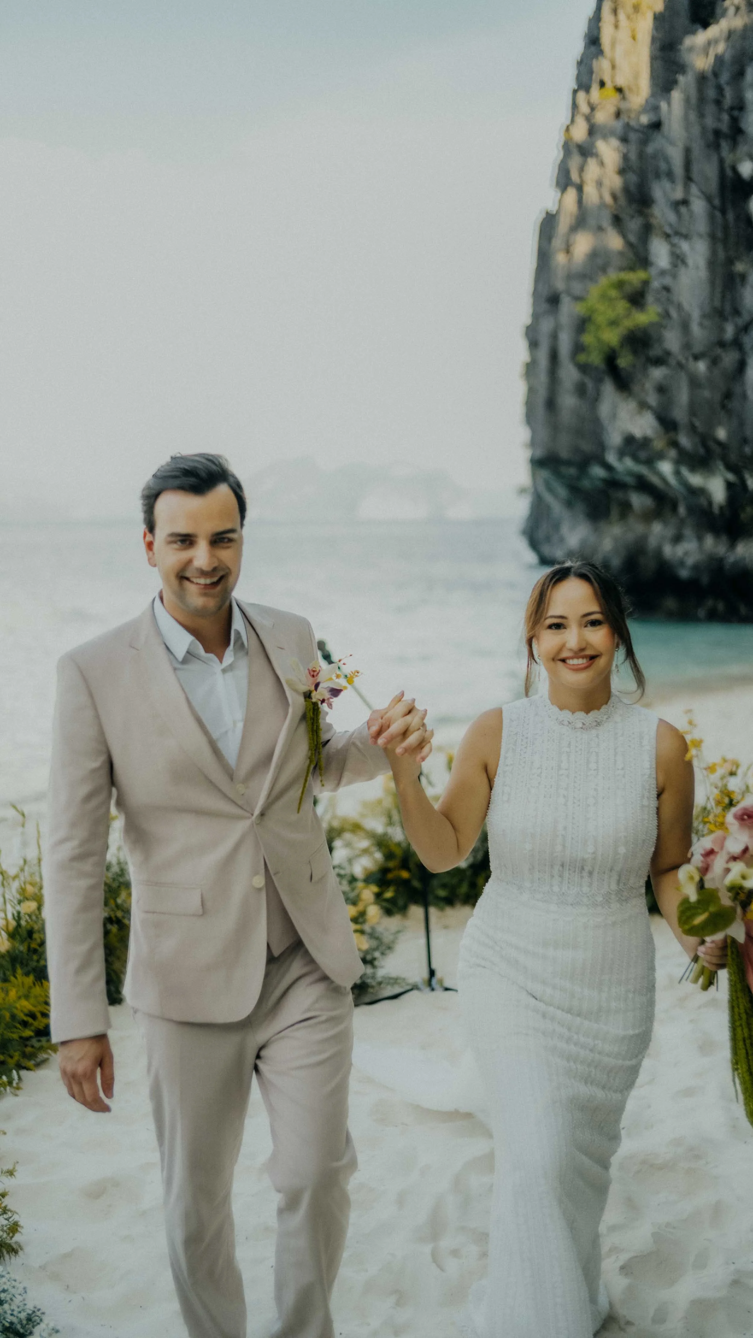 54-Cinematic El Nido Palawan Philippines Destination Wedding Photography-Philippines-ILCE-7RM5.jpg