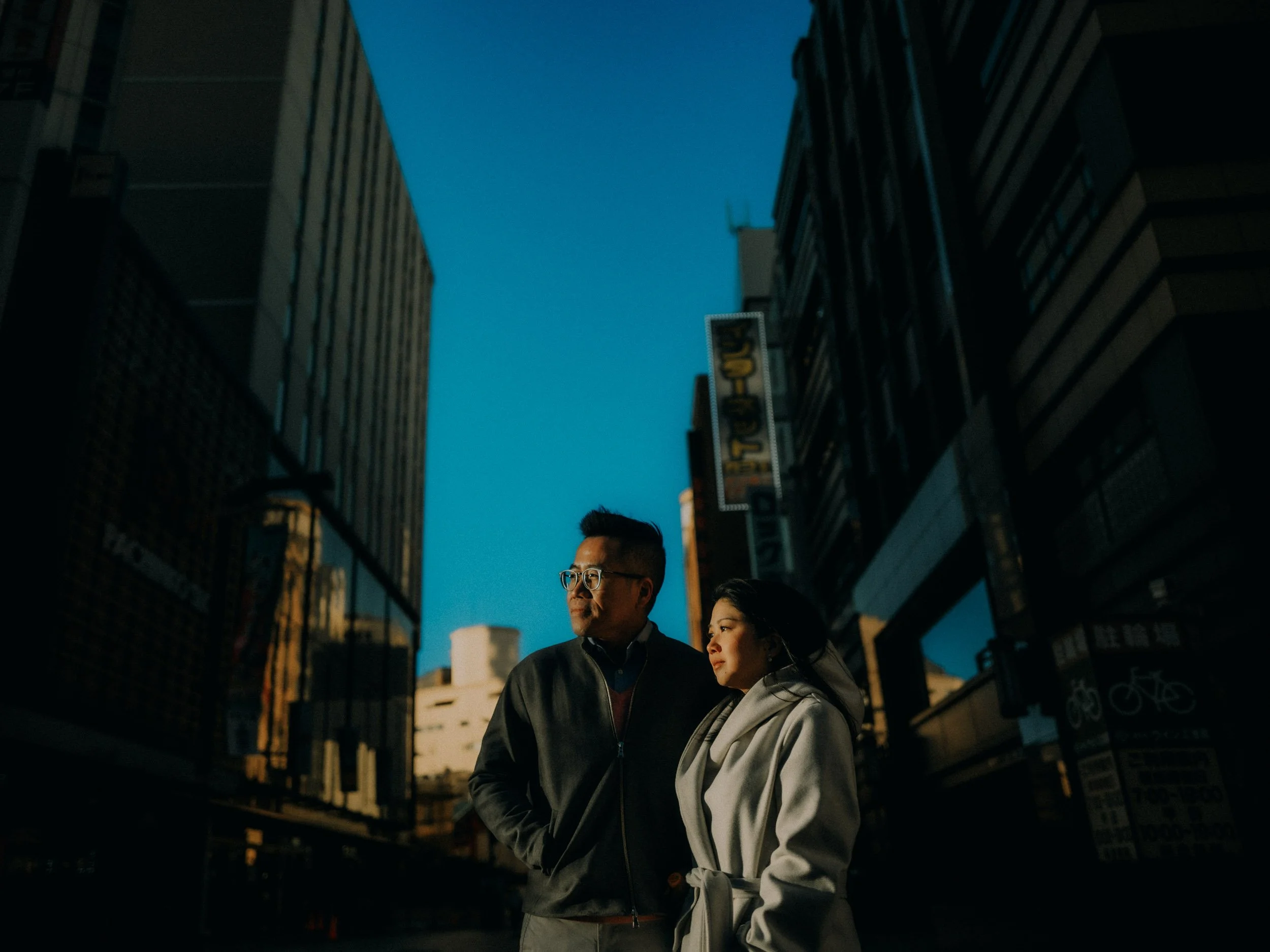 8-Cinematic Tokyo Couple Photography-Japan-LEICA Q3.jpg