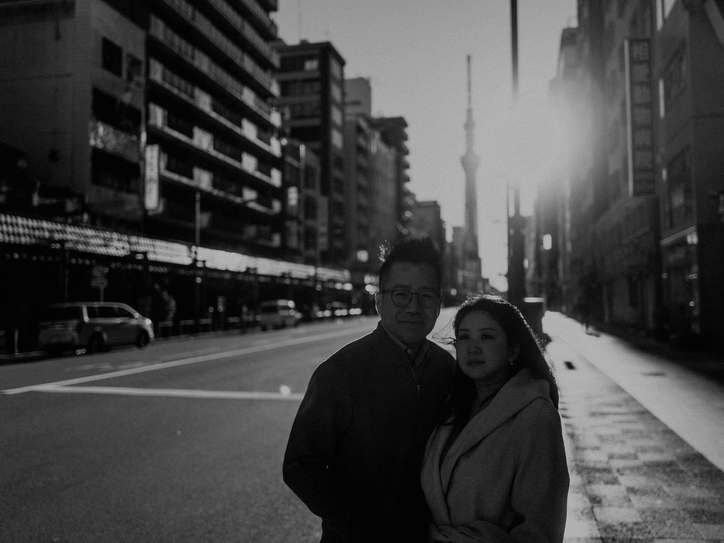 15-Cinematic Tokyo Couple Photography-Japan-LEICA Q3.jpg