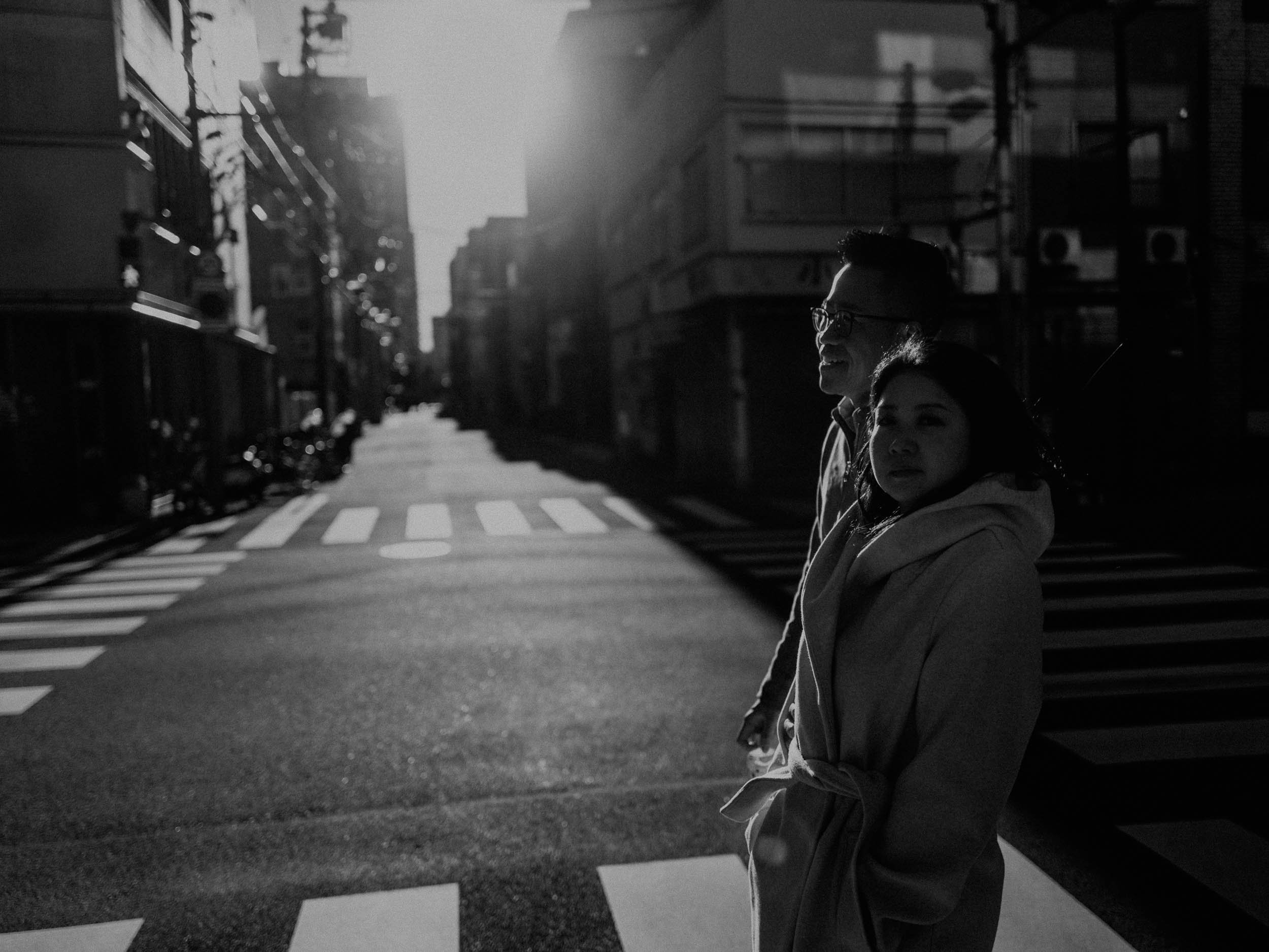 21-Cinematic Tokyo Couple Photography-Japan-LEICA Q3.jpg