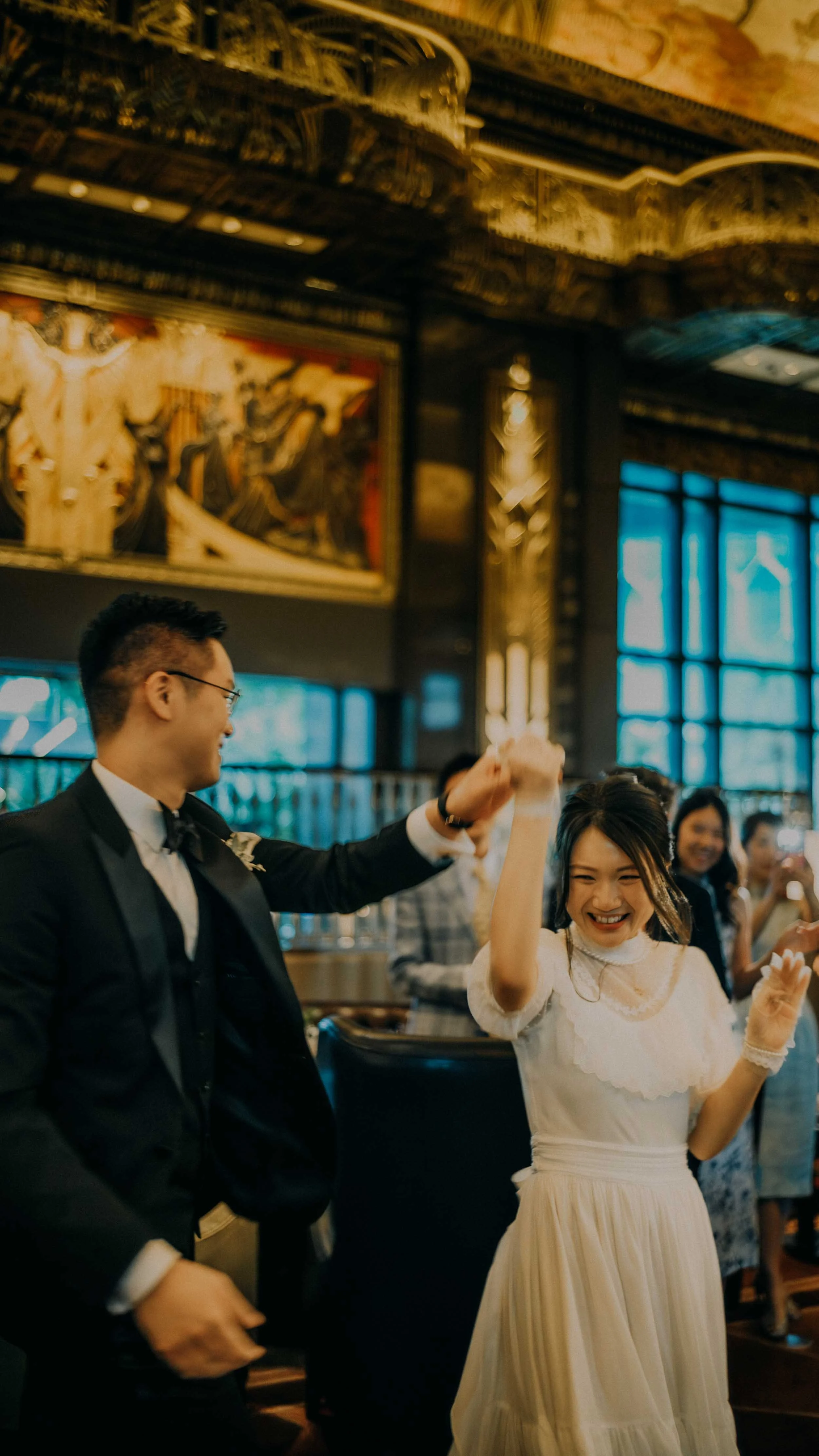 13-singapore-wedding-dancefloor-twirl-portrait-sony-a7r5.jpg