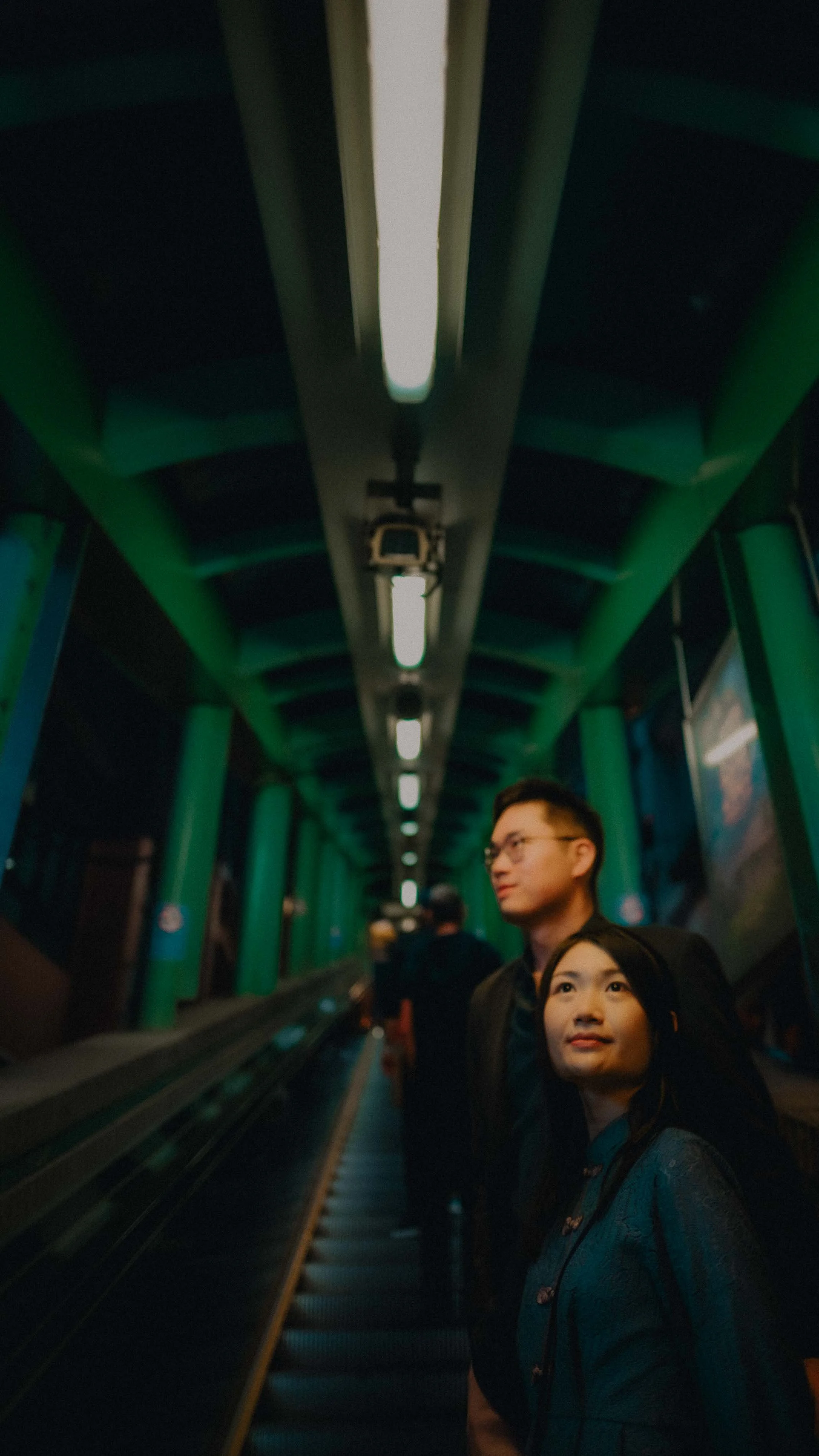 19-hongkong-midlevels-escalator-upglow-portrait-sony-a7siii.jpg