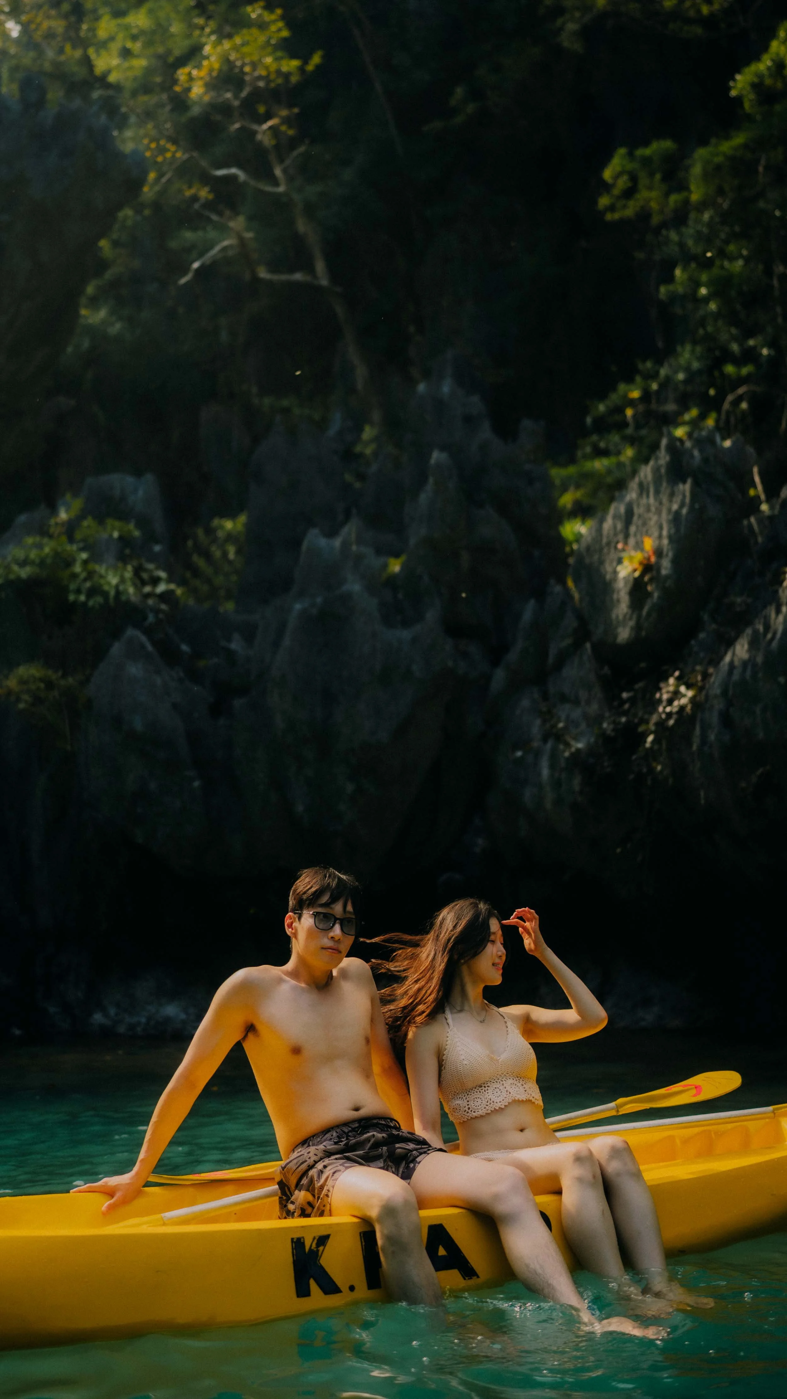 11-elnido-couple-small-lagoon-wind-blown-kayak-portrait-sony-a7rm5.jpg