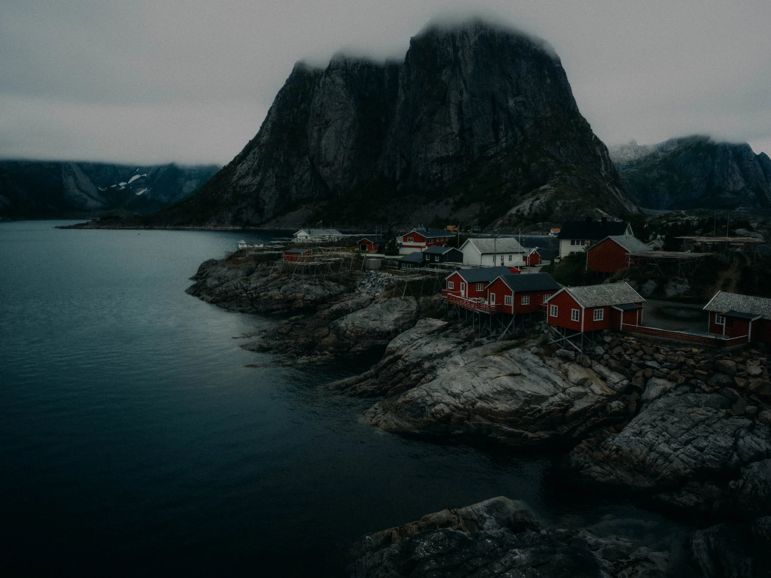 1-norway-lofoten-fishing-village-landscape-leica-m240.jpg