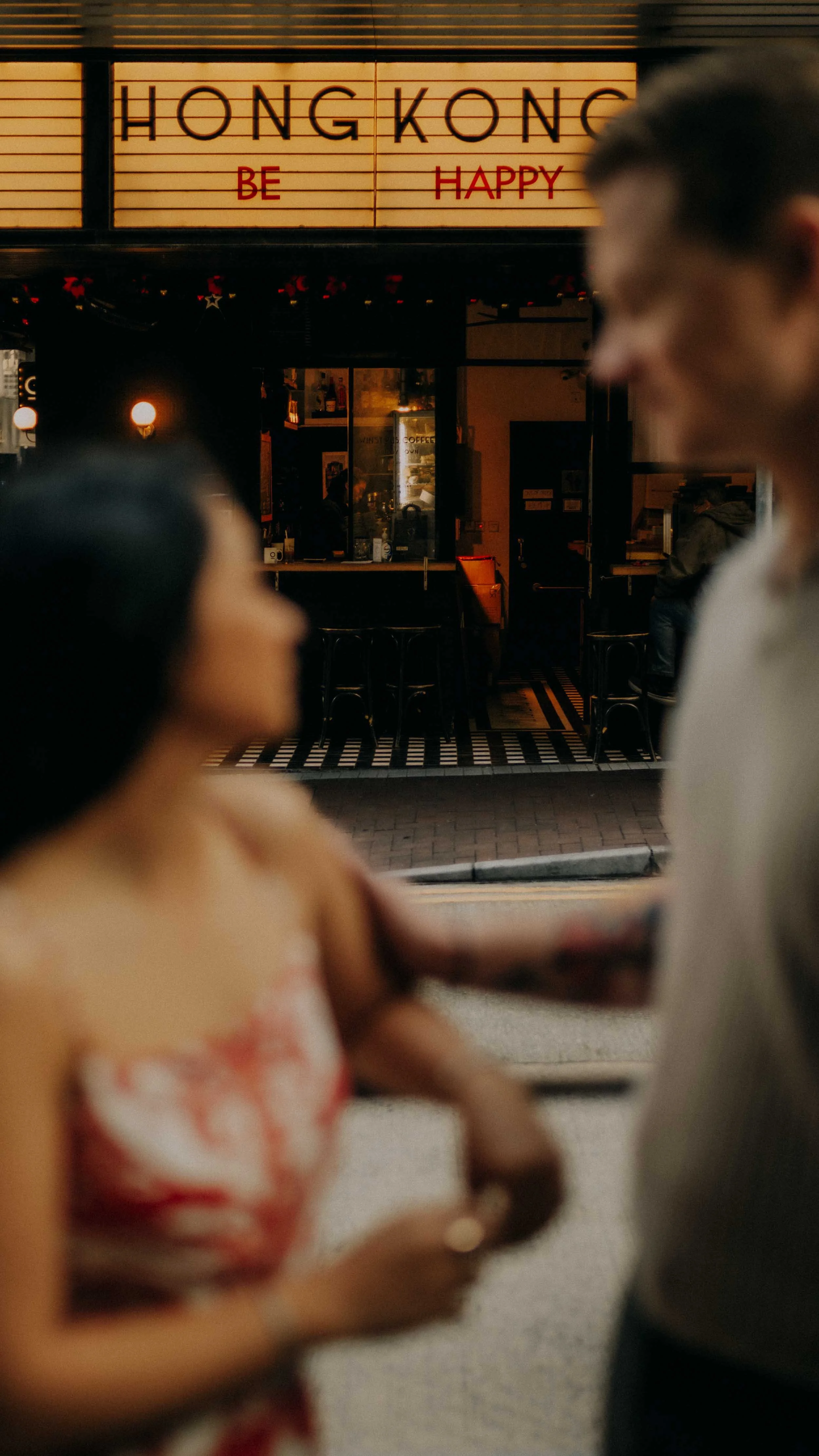 4-hongkong-kennedy-town-winstons-coffee-portrait-leica-sl2.jpg