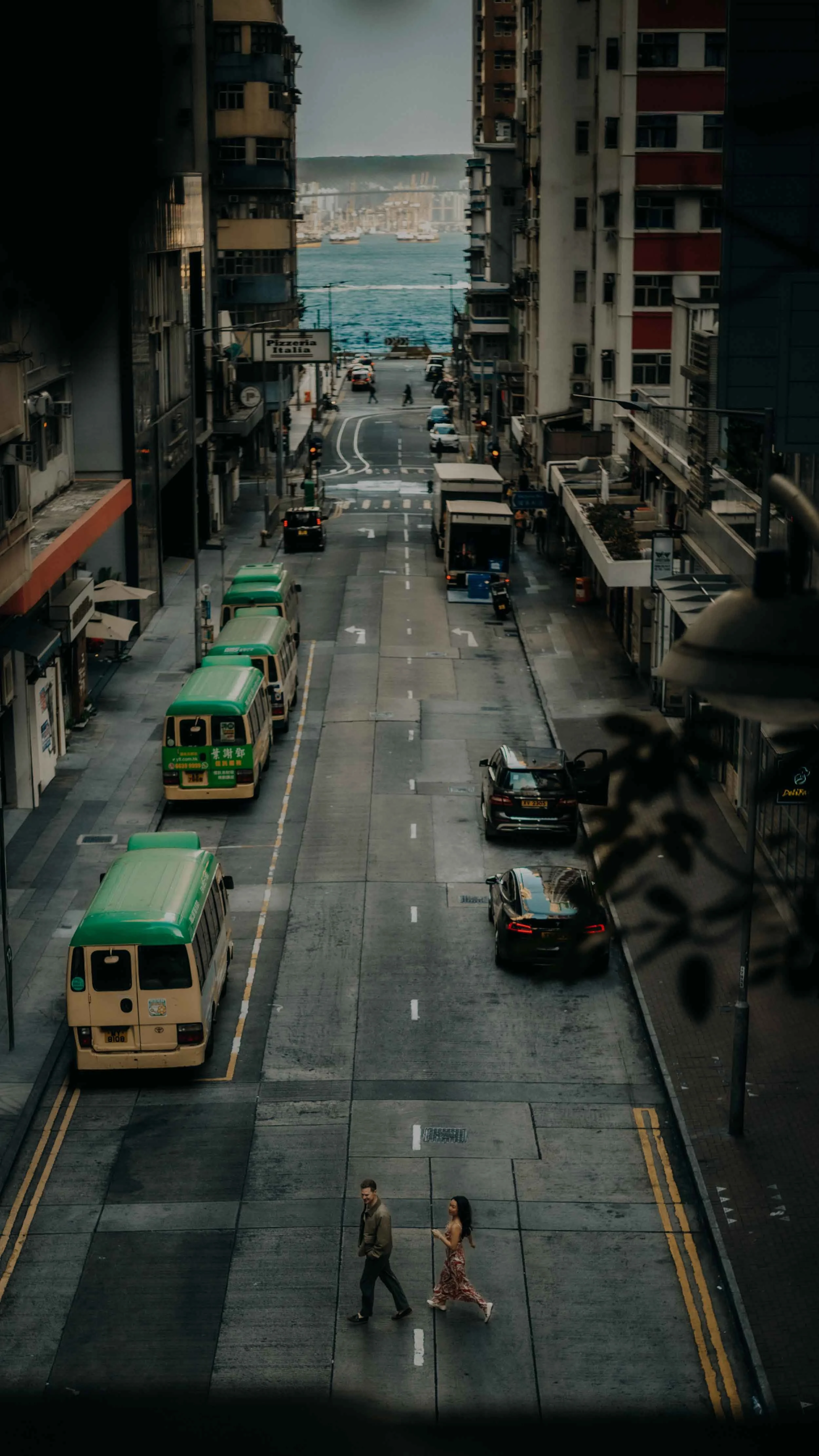 23-hongkong-kennedy-town-road-waterfront-portrait-leica-sl2.jpg