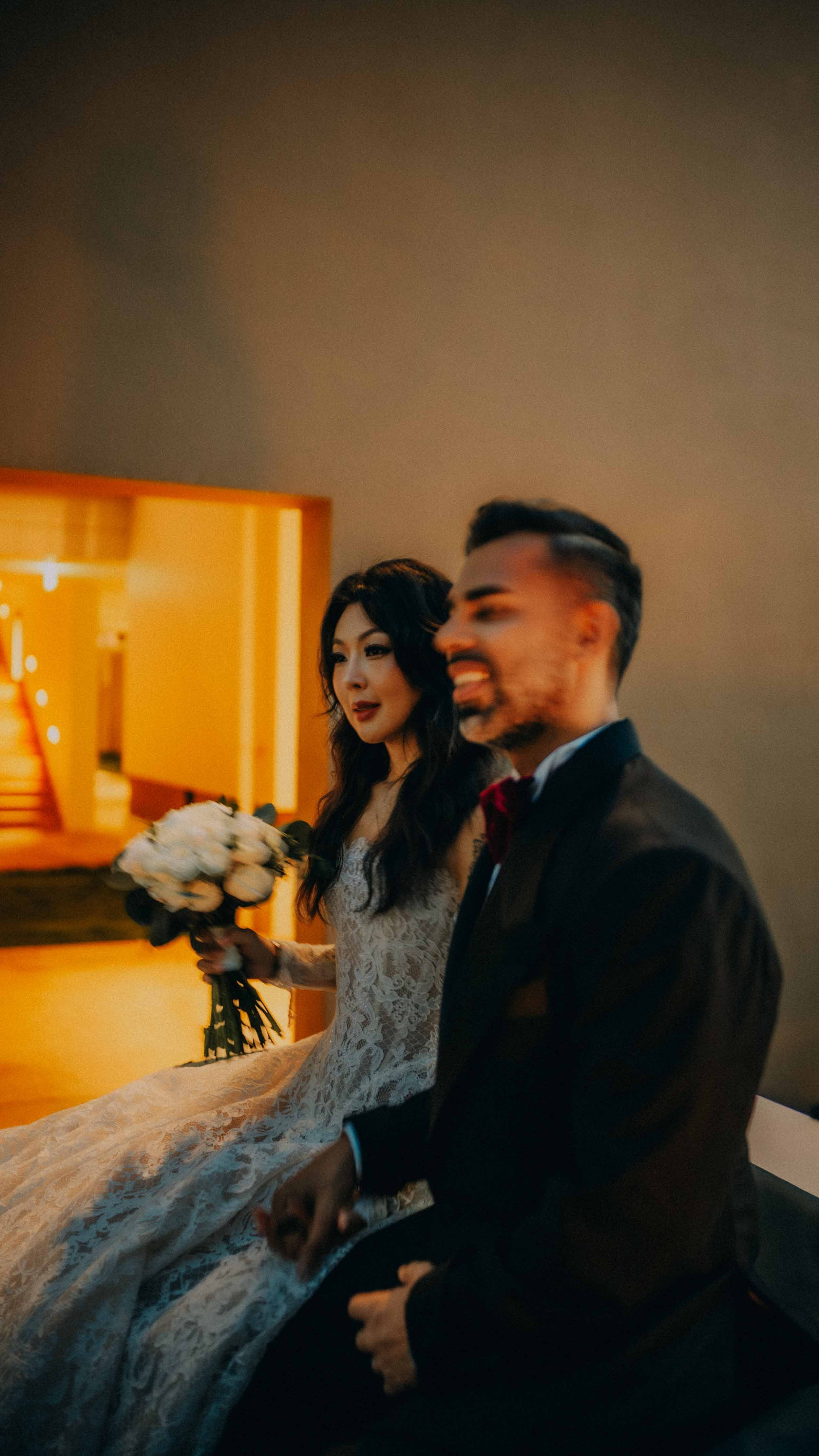 1-danang-wedding-hyattdanang-night-carportrait-leicasl3s.jpg