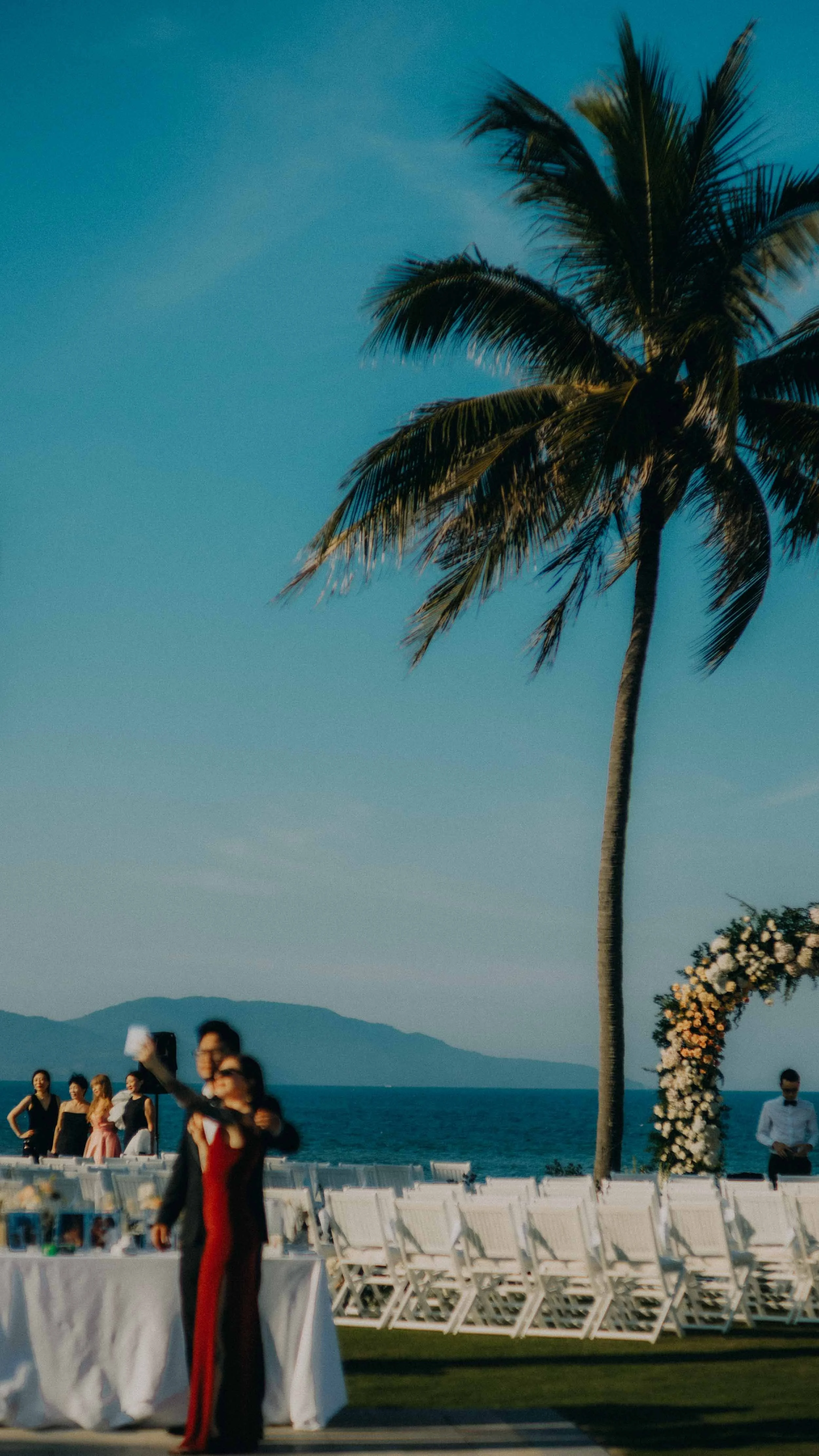 6-danang-wedding-hyattdanang-beach-ceremonysetup-sonya7rv.jpg