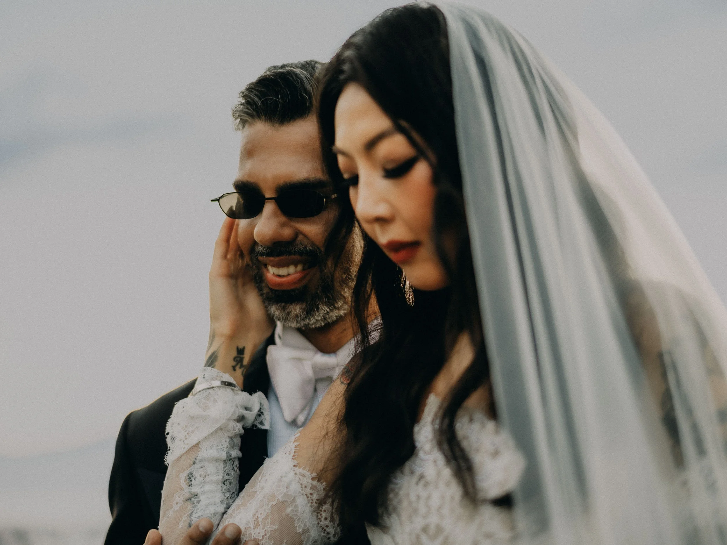 15-danang-wedding-danang-outdoor-veilportrait-leicam11.jpg