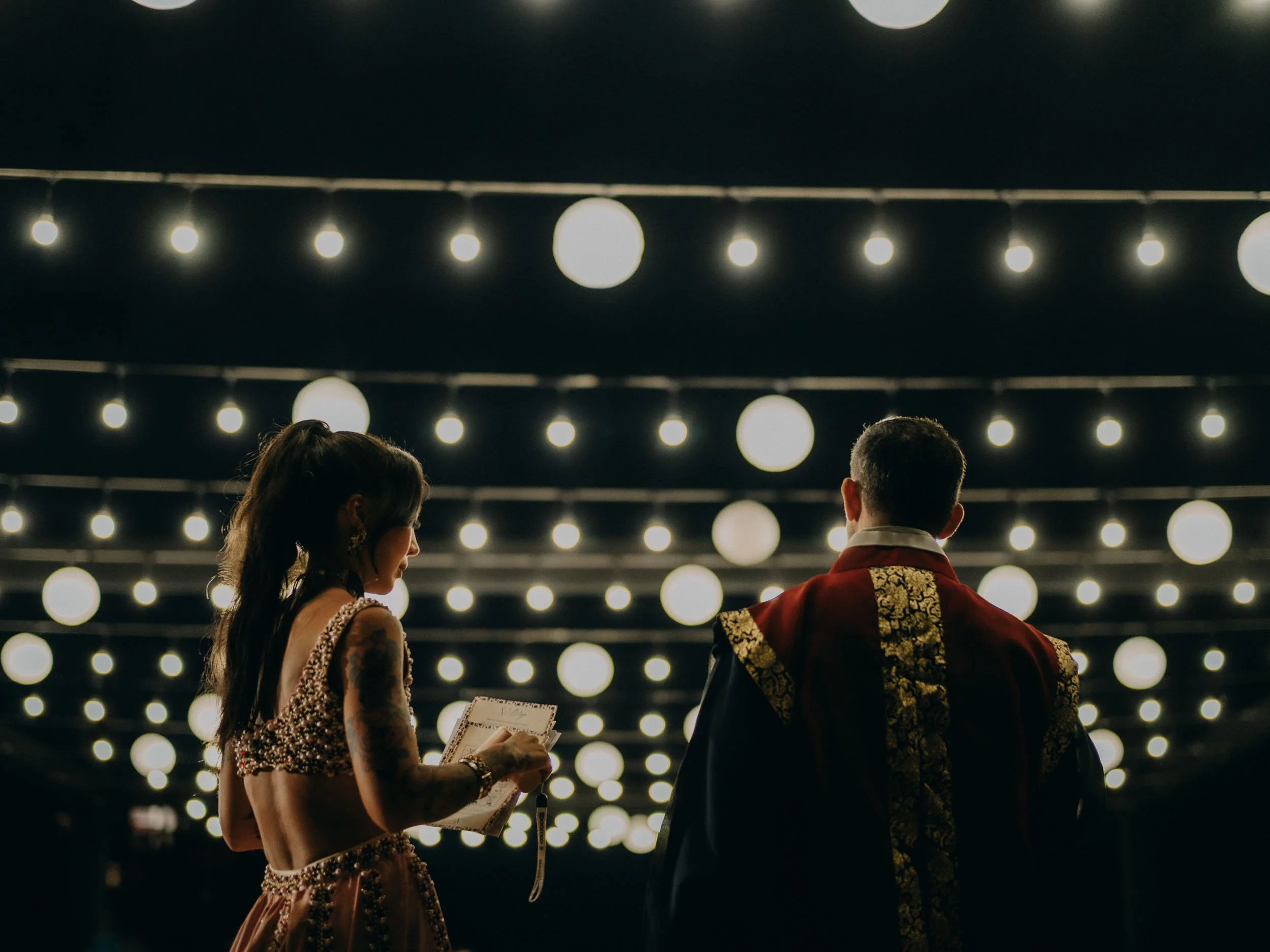 23-danang-weddingweekend-hyattdanang-night-speechwide-leicam11.jpg