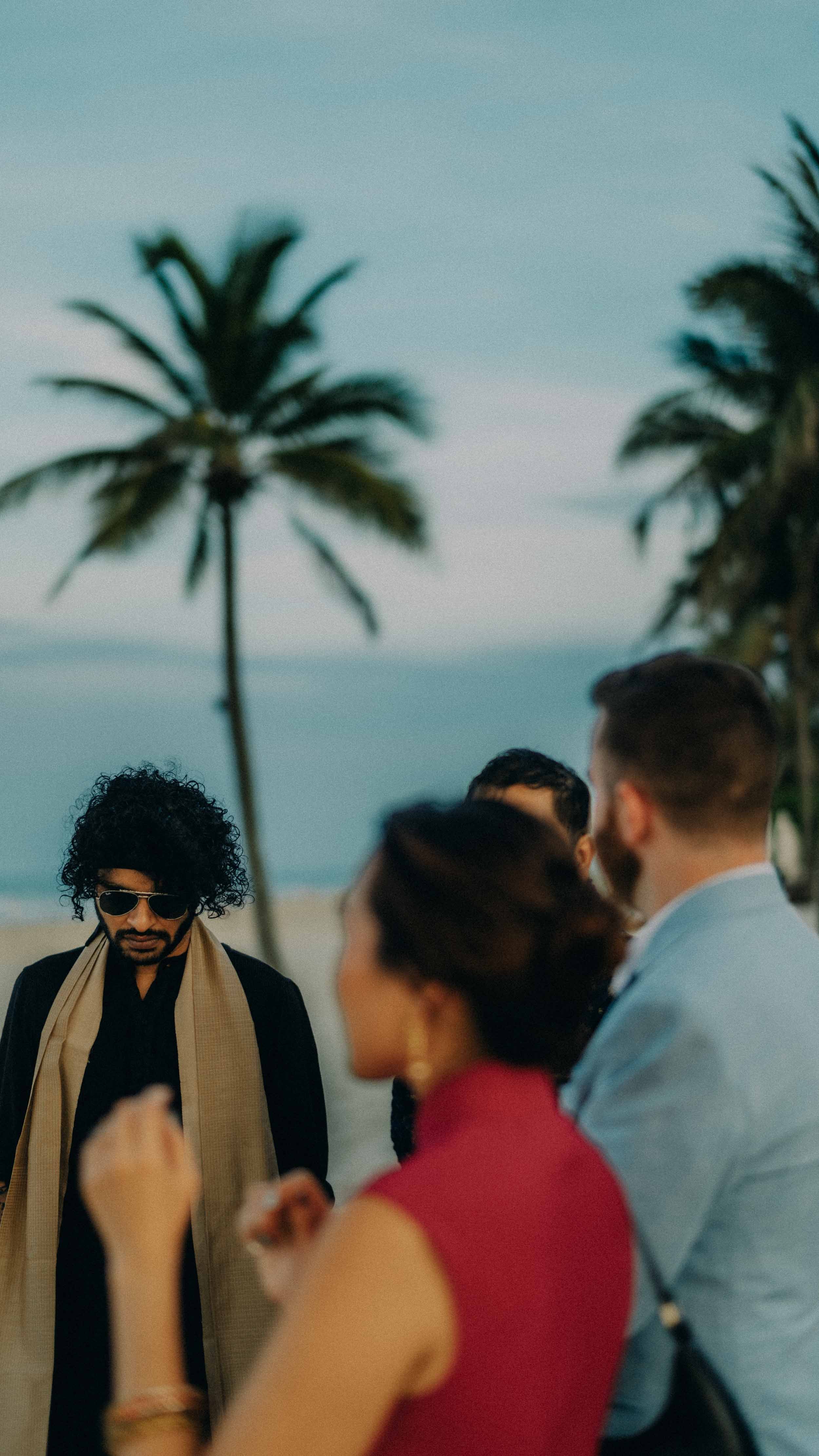 26-danang-weddingweekend-danang-beach-guestportrait-leicam11.jpg