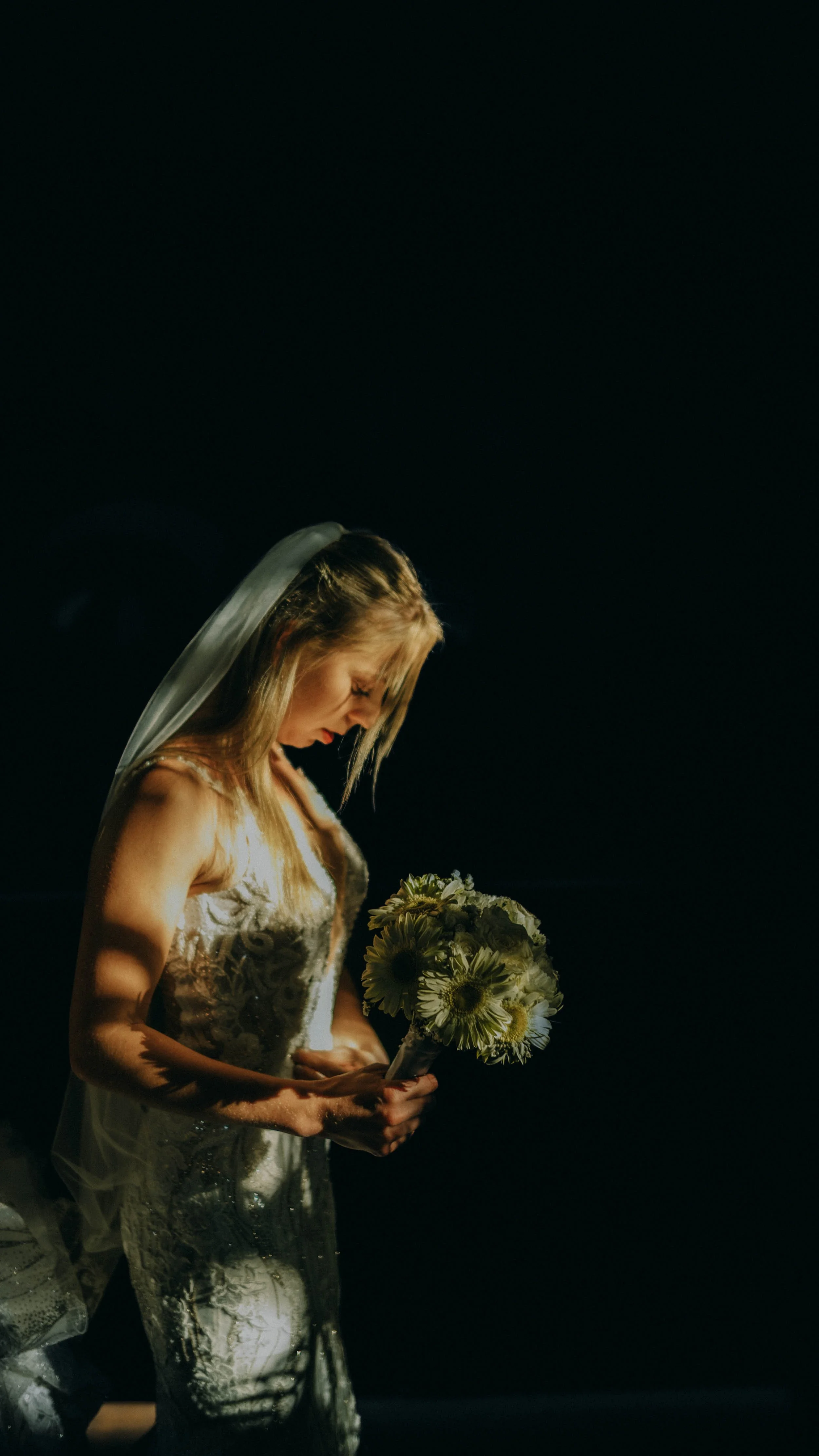 4-elnido-elopement-angkla-garden-sunlight-sonya7rv.jpg