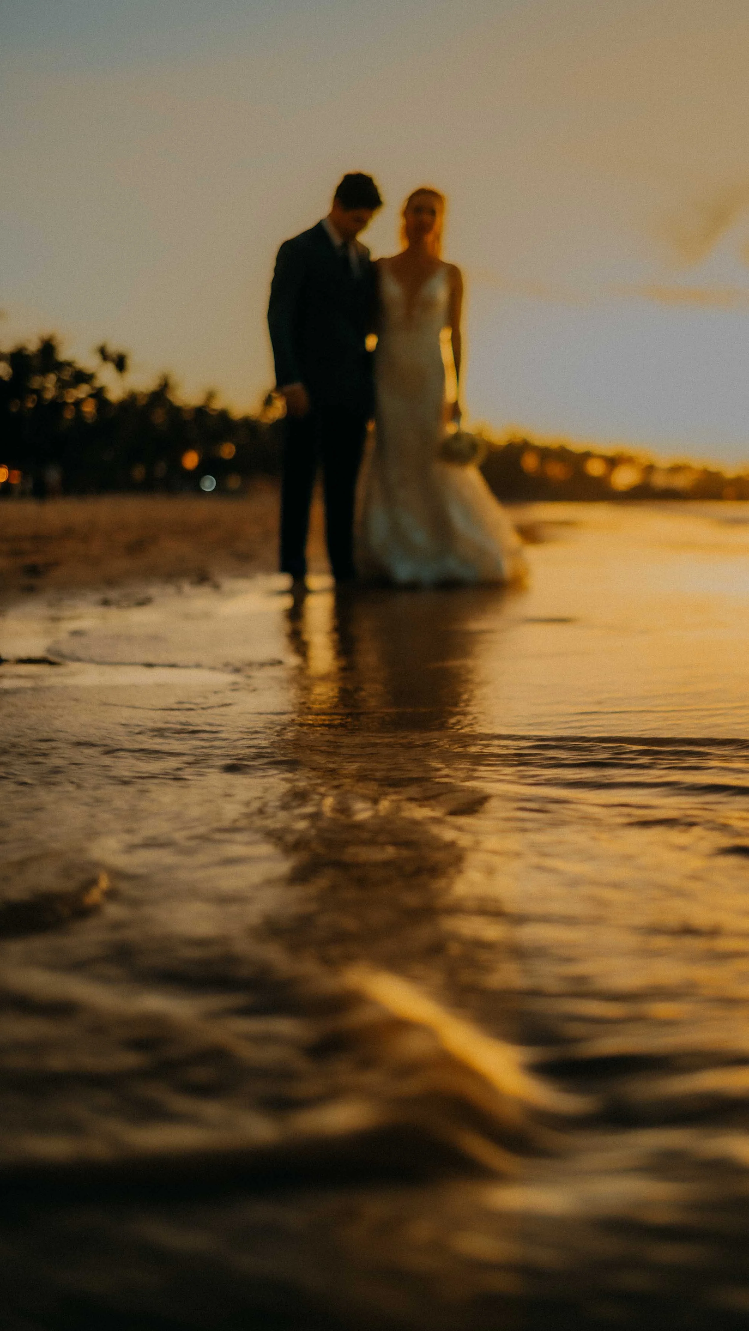 15-elnido-elopement-nacpanbeach-sunset-waterreflection-sonya7rv.jpg