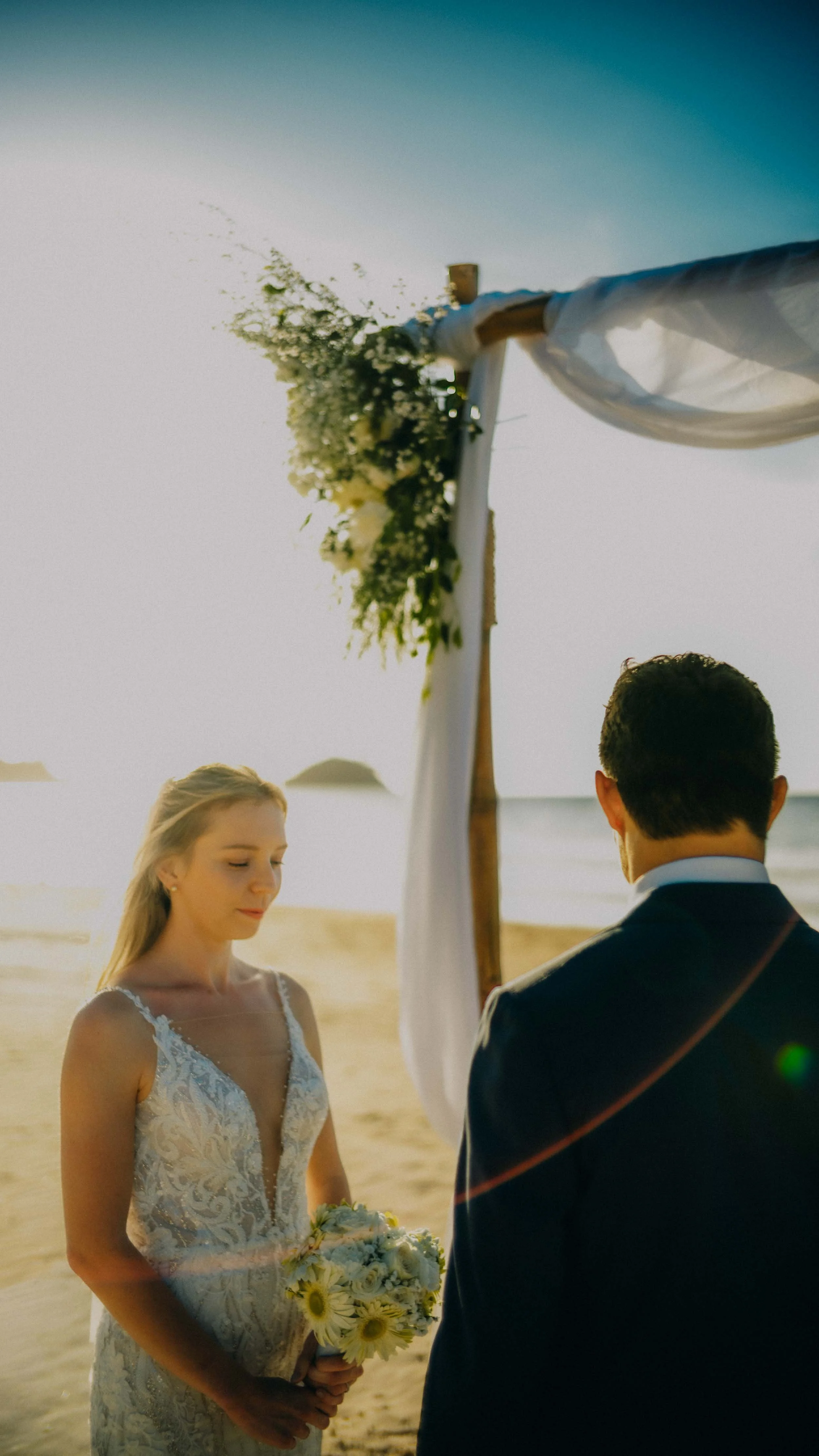 16-elnido-elopement-nacpanbeach-ceremony-vows-sonya7rv.jpg