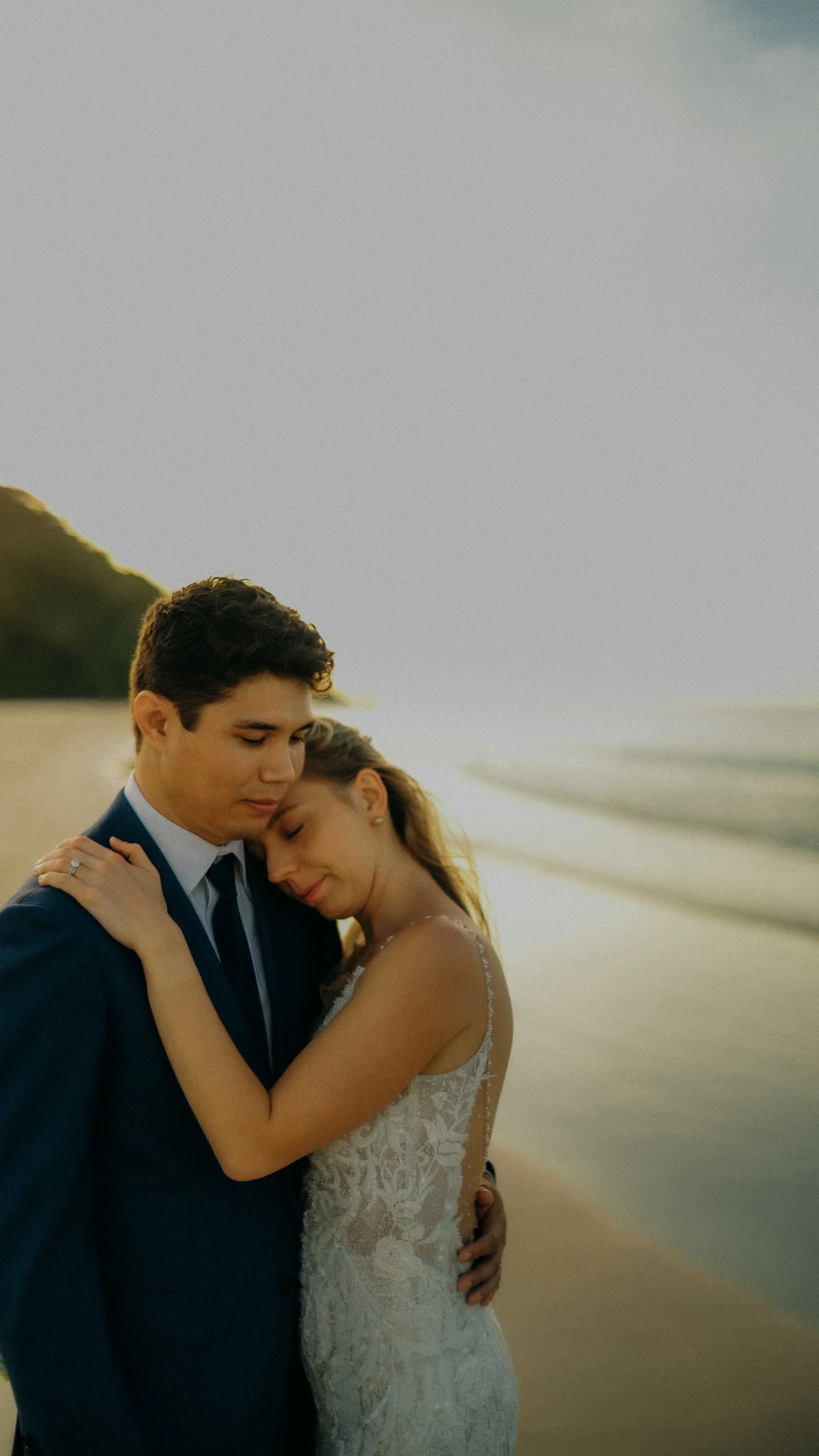 25-elnido-elopement-nacpanbeach-sunset-quietembrace-sonya7rv.jpg