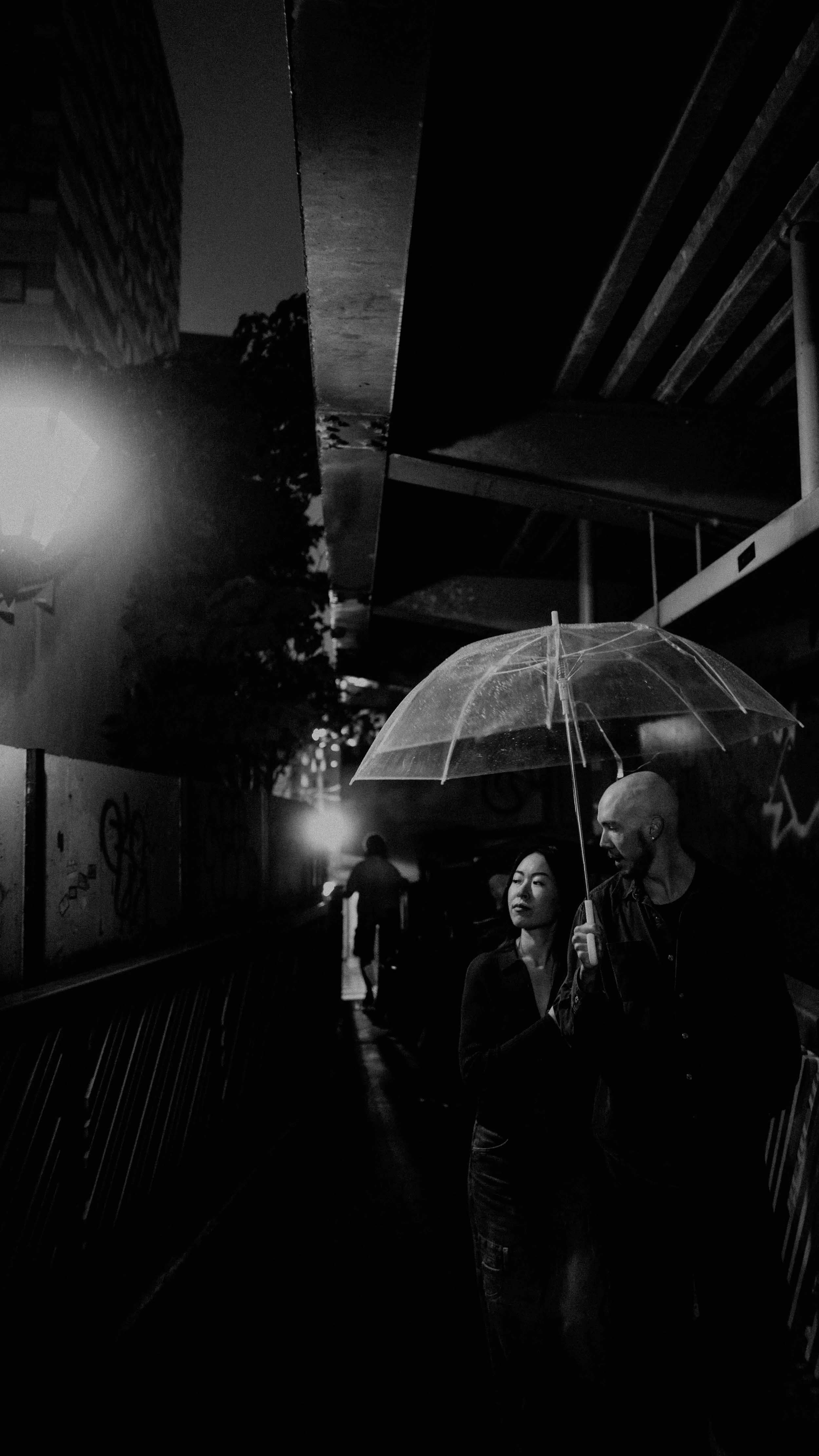 12-tokyo-honeymoon-akihabara-underpass-umbrella-leicaq3.jpg