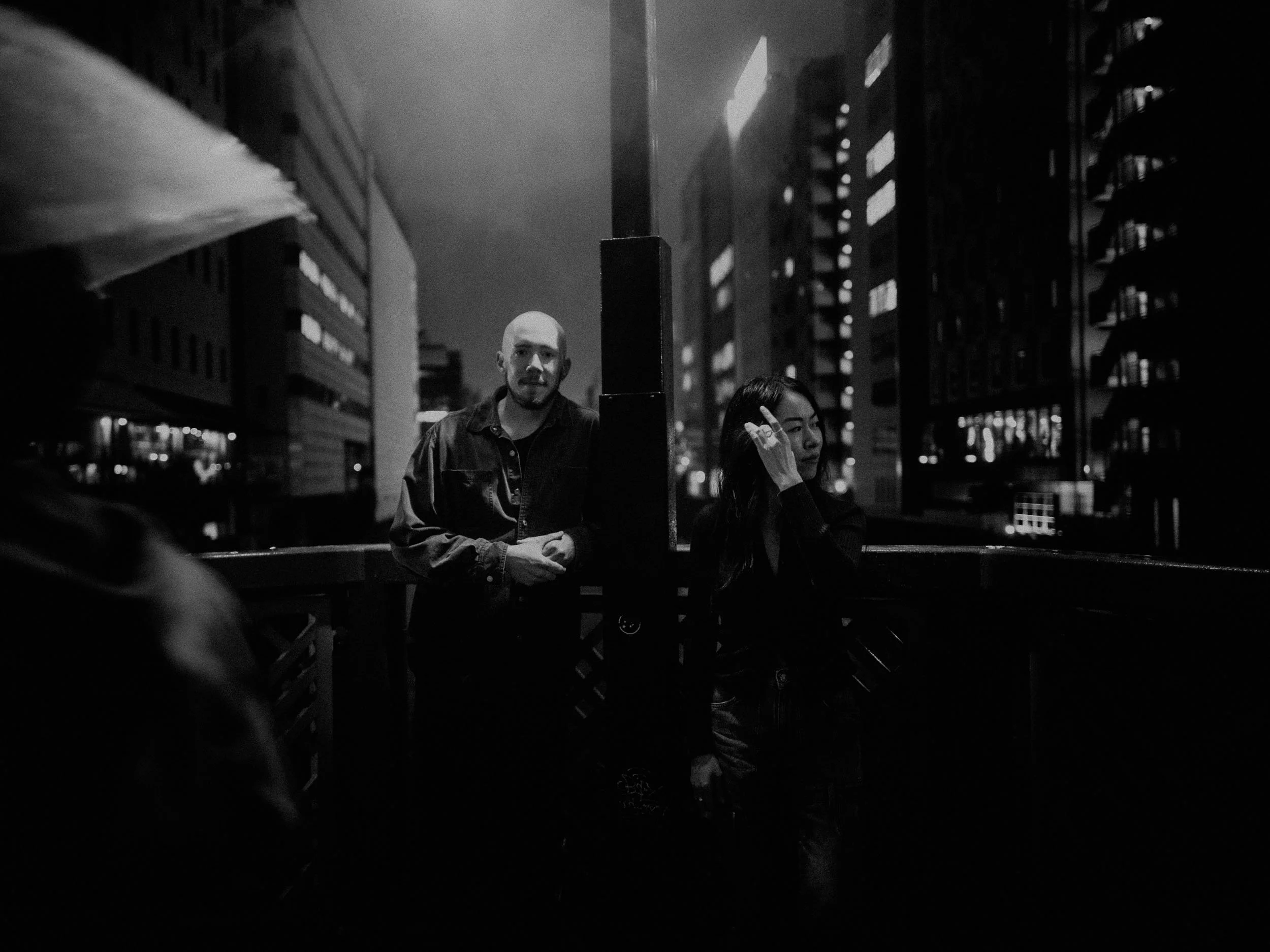 27-tokyo-honeymoon-akihabara-bridge-blackandwhite-leicaq3.jpg