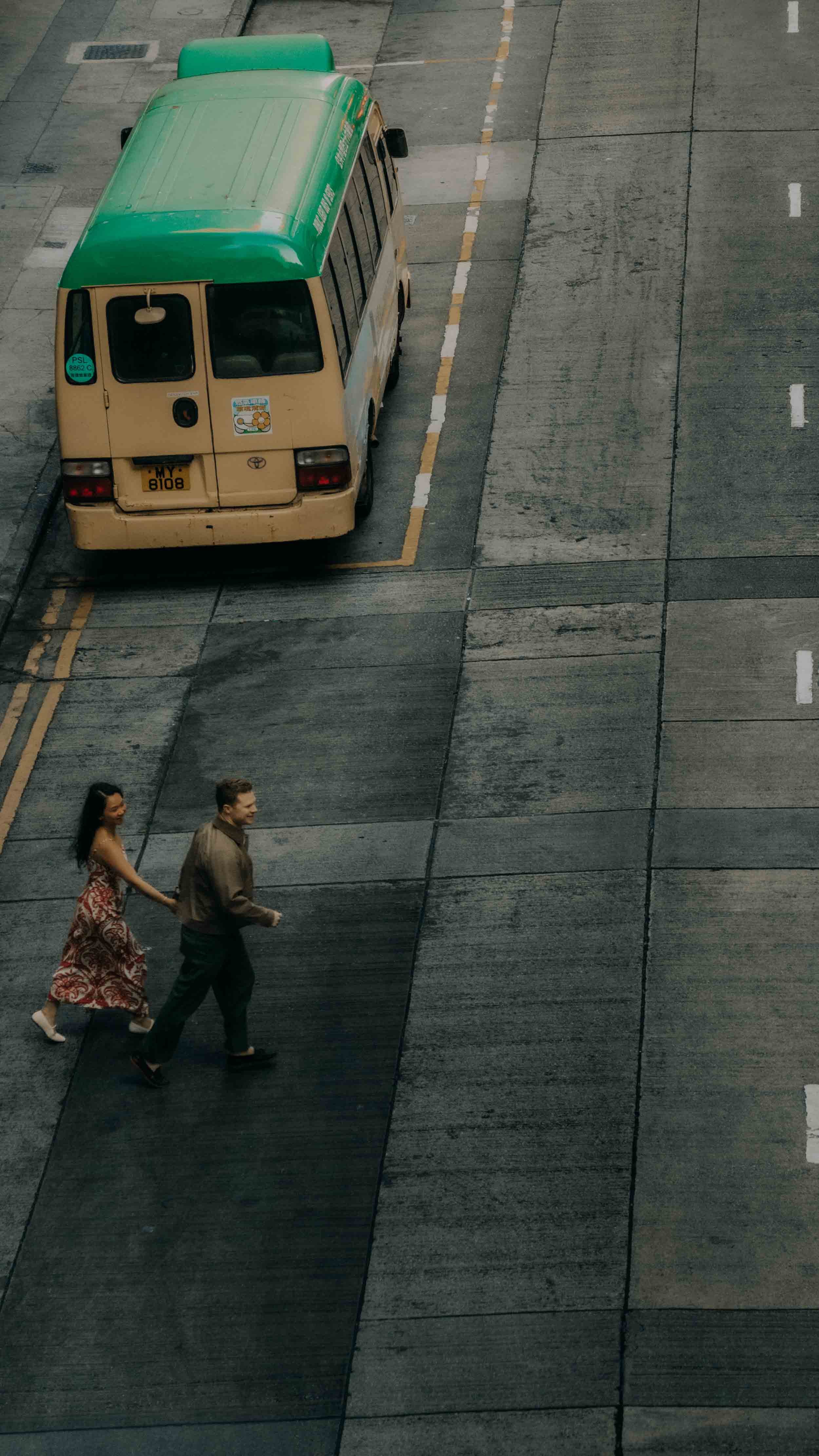 15-hongkong-engagement-kennedytown-overlook-greenminibus-leicam11.jpg