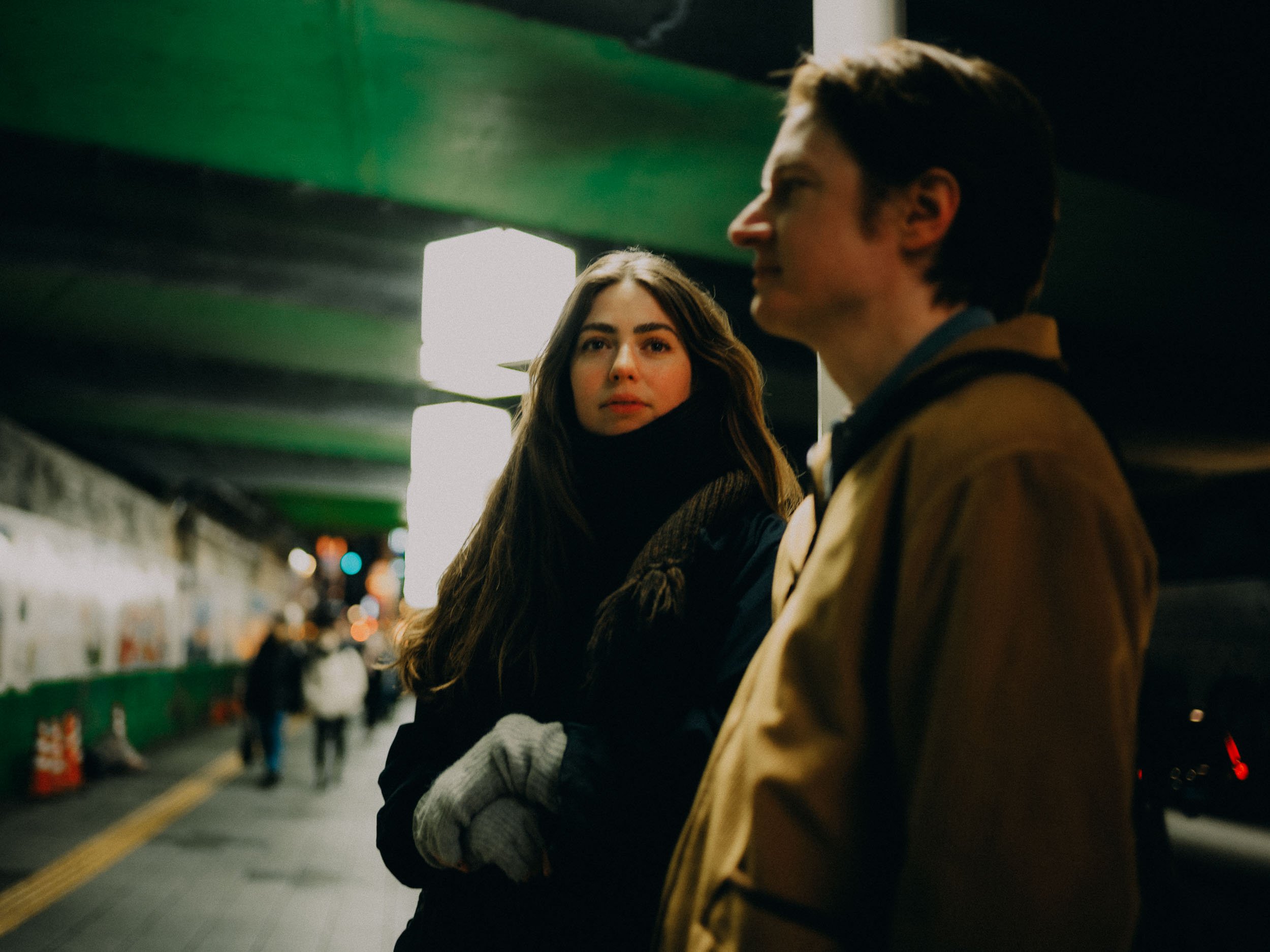 31-tokyo-coupleshoot-shinjuku-underpass-nightportrait-leicam11.jpg