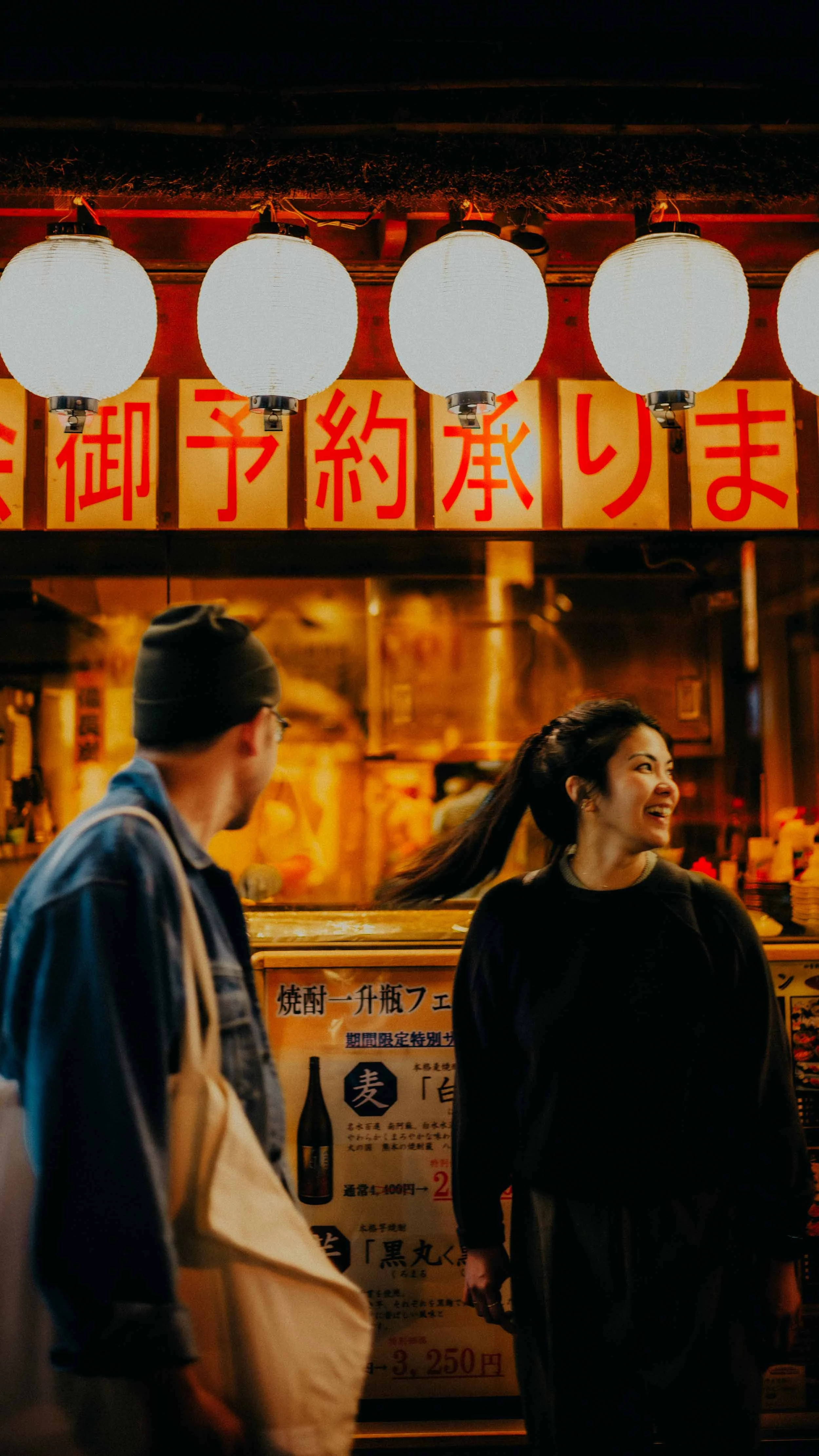 3-tokyo-coupleshoot-akihabara-night-izakaya-leicasl2.jpg