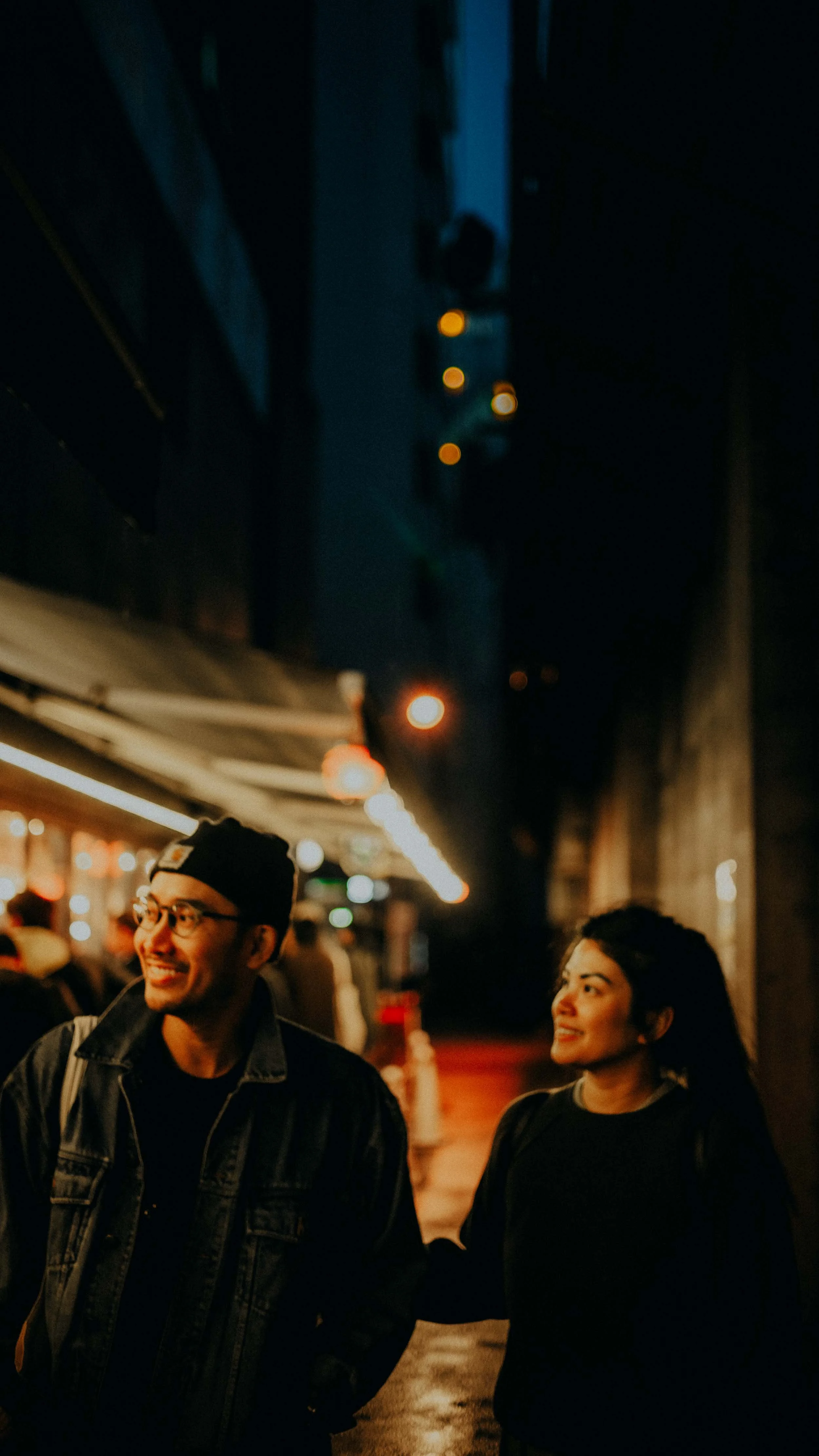 7-tokyo-coupleshoot-kanda-night-walk-leicasl2.jpg