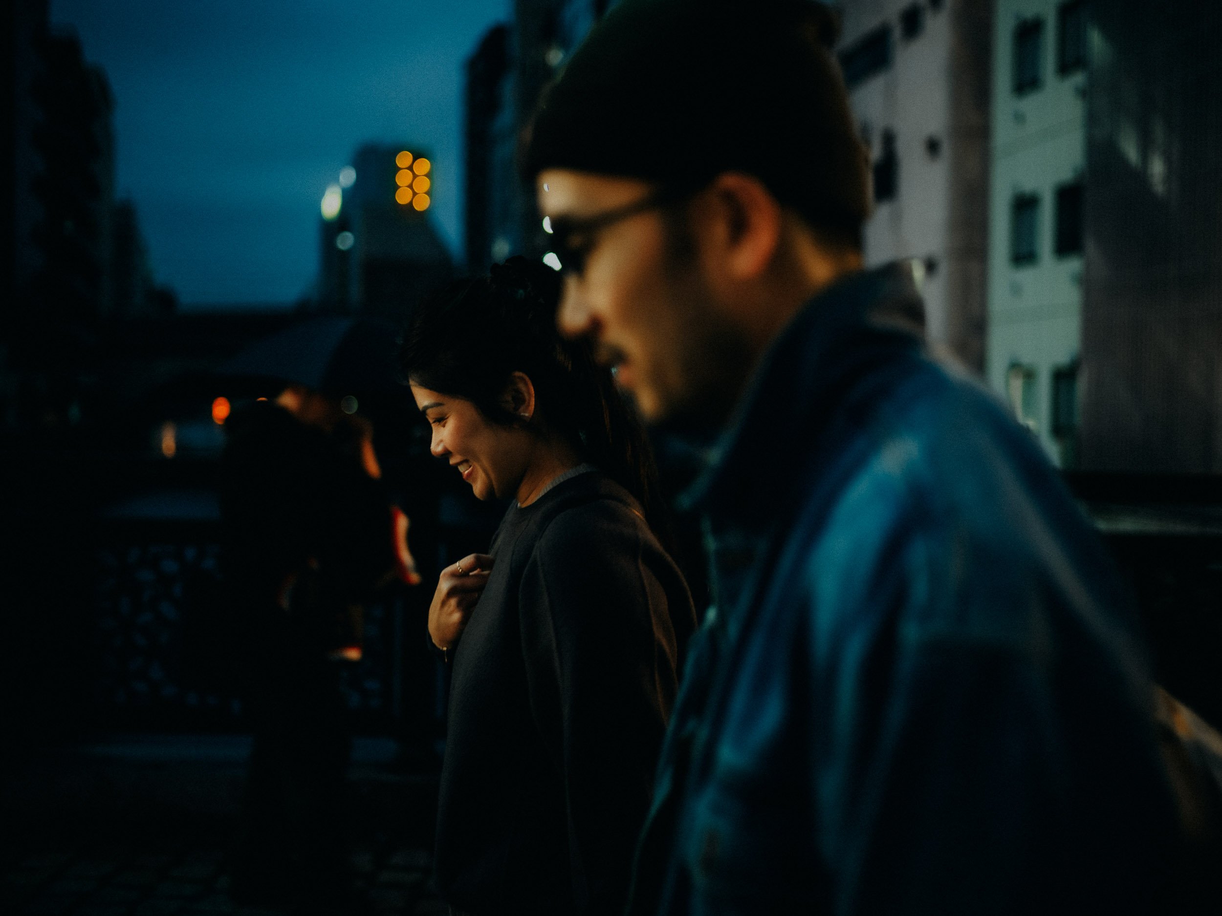 26-tokyo-coupleshoot-akihabara-night-selectivefocus-leicasl2.jpg
