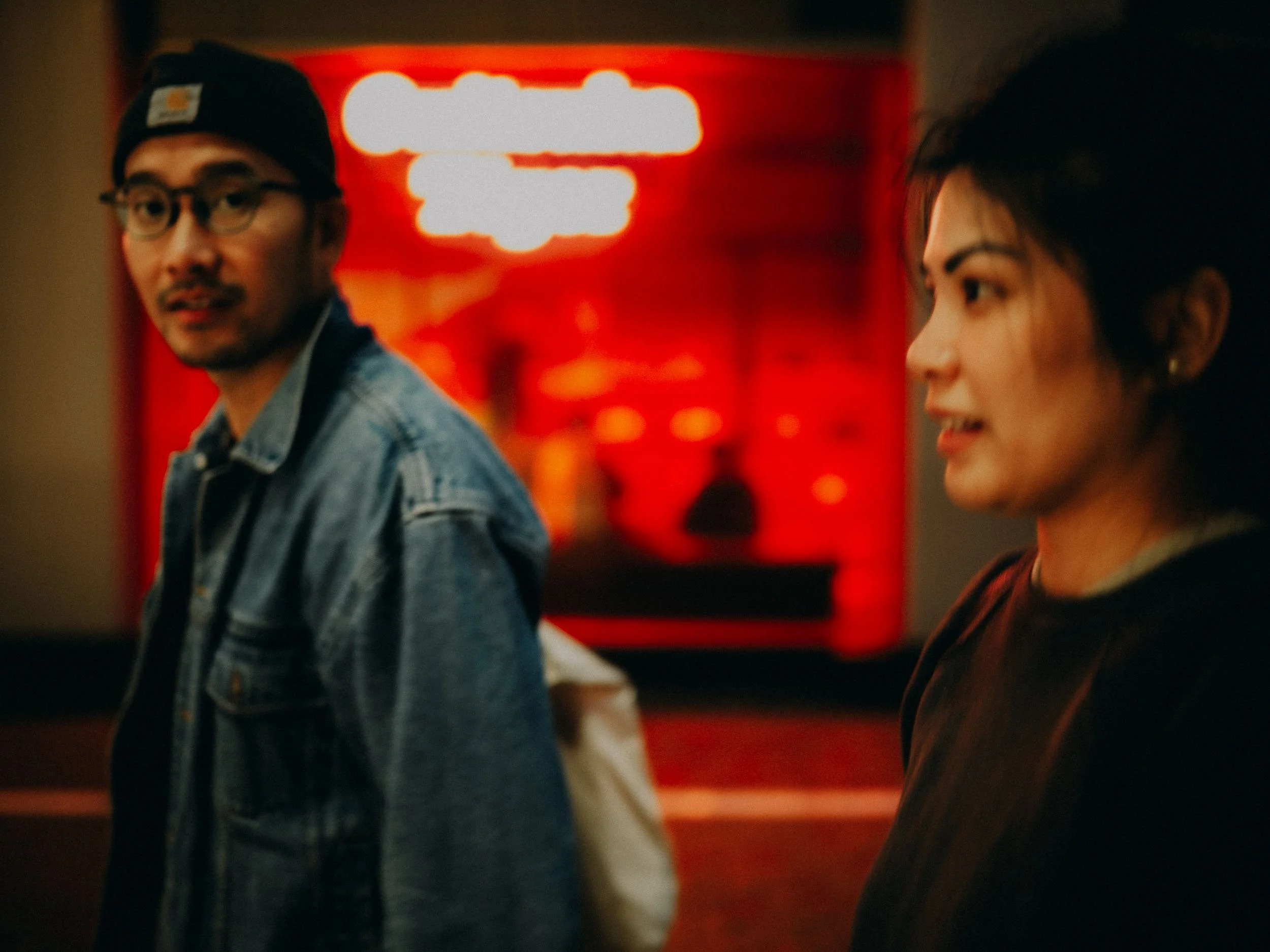 29-tokyo-coupleshoot-ginza-night-redglow-leicasl2.jpg