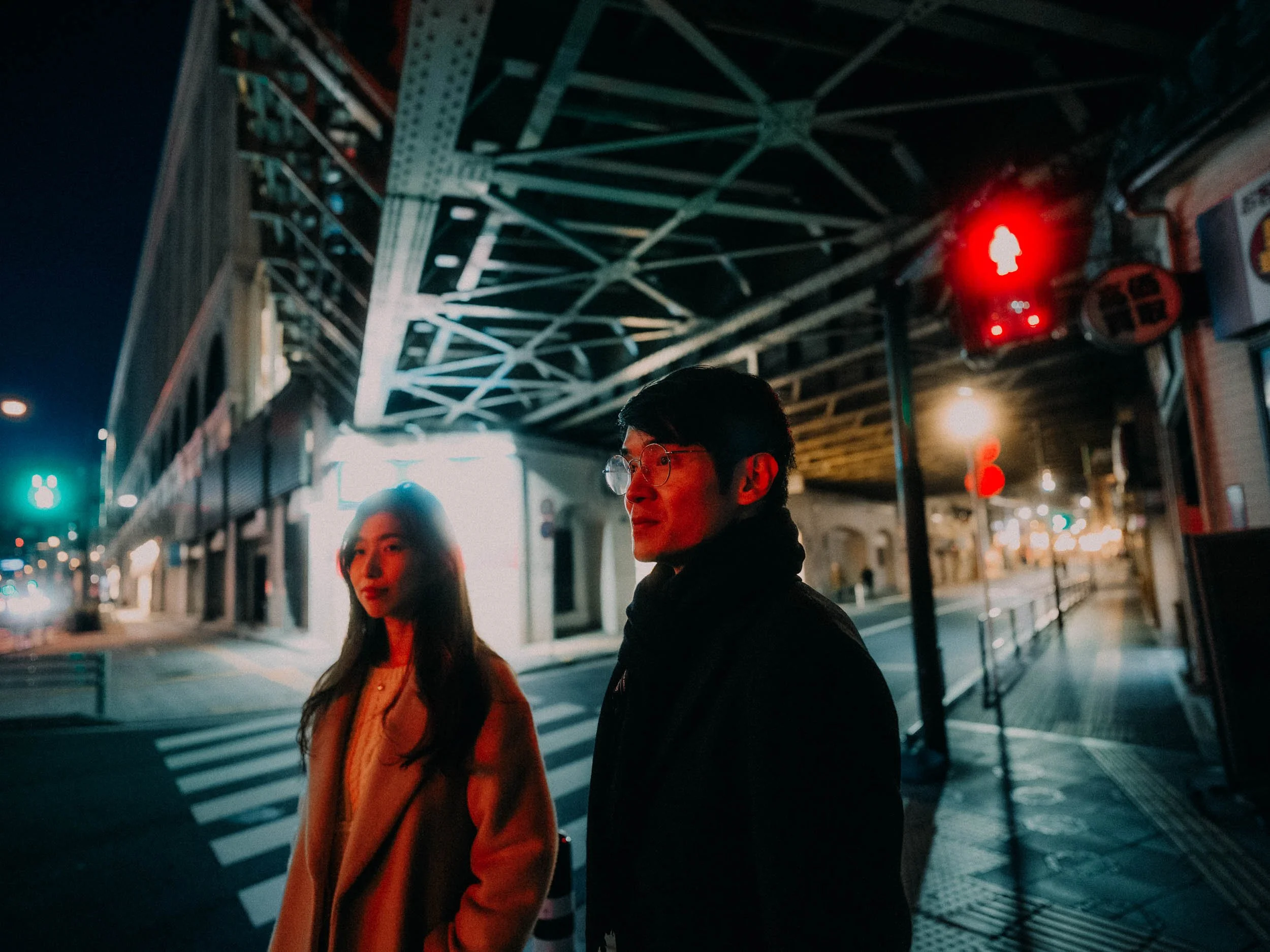 34-tokyo-engagement-asakusa-street-redlight-sonya7rv.jpg