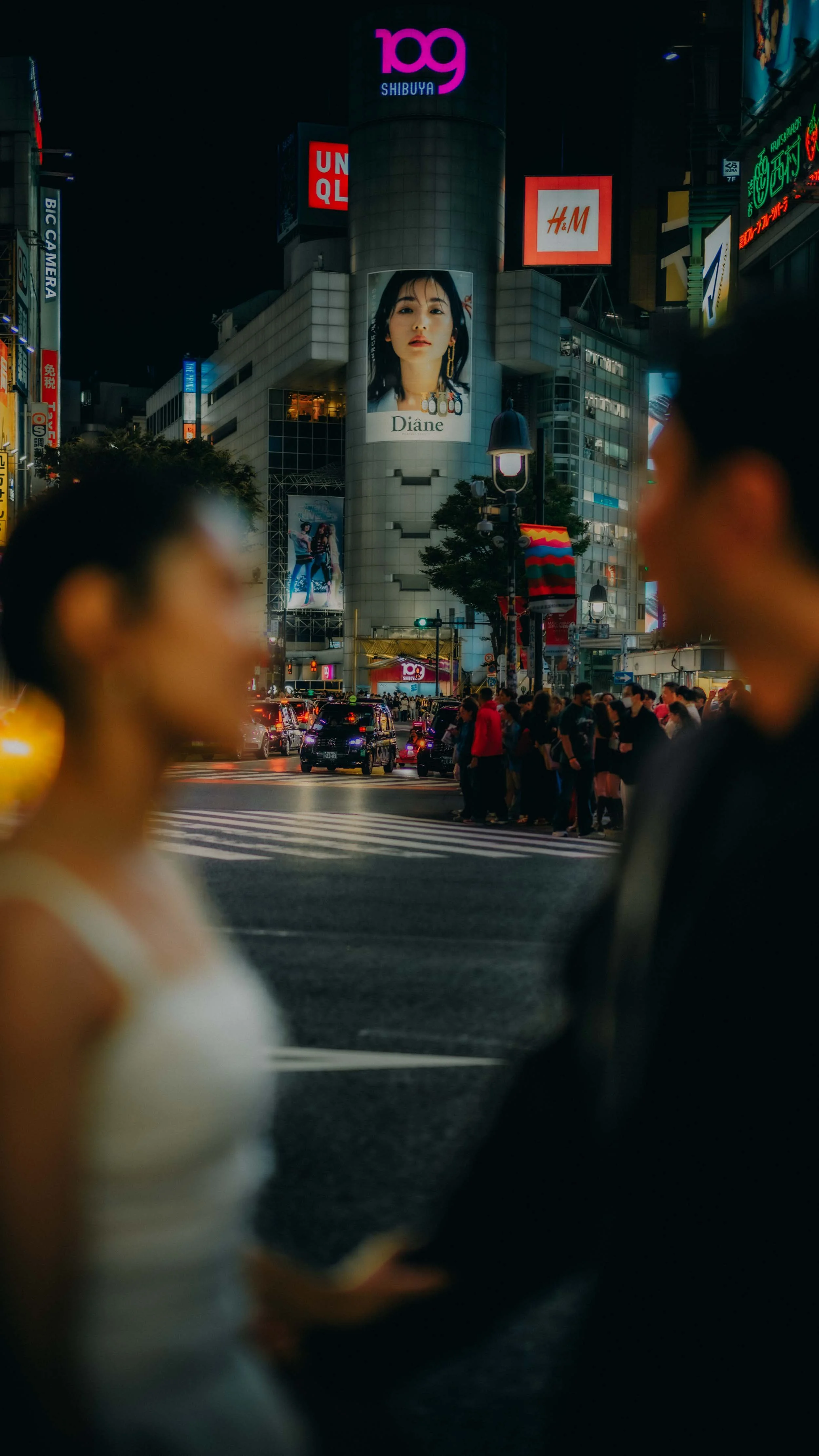 4-tokyo-engagement-shibuya-scramble-night-cityview-leicam11.jpg