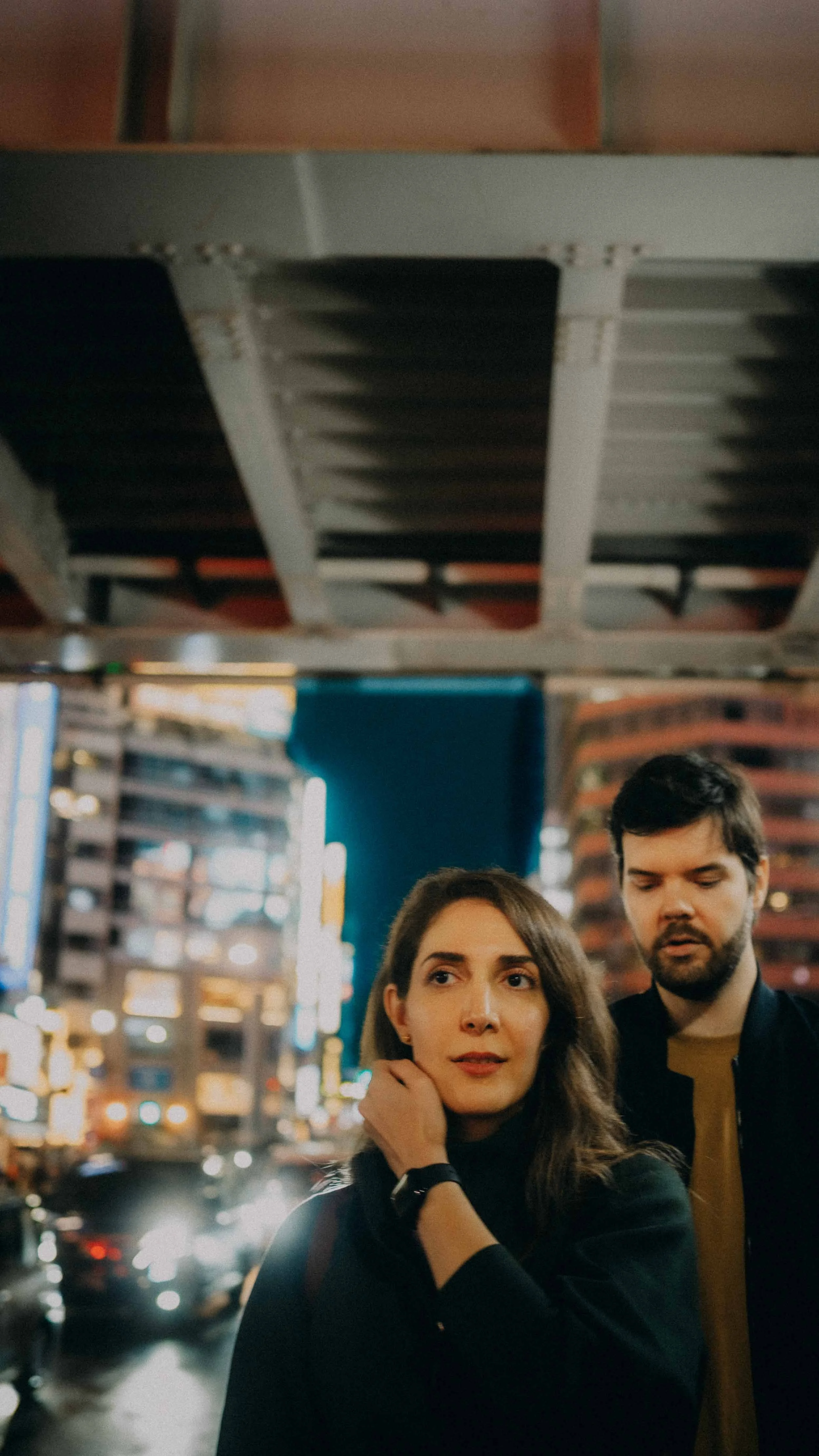 7-tokyo-coupleshoot-shibuya-underpass-portrait-leicaq3.jpg