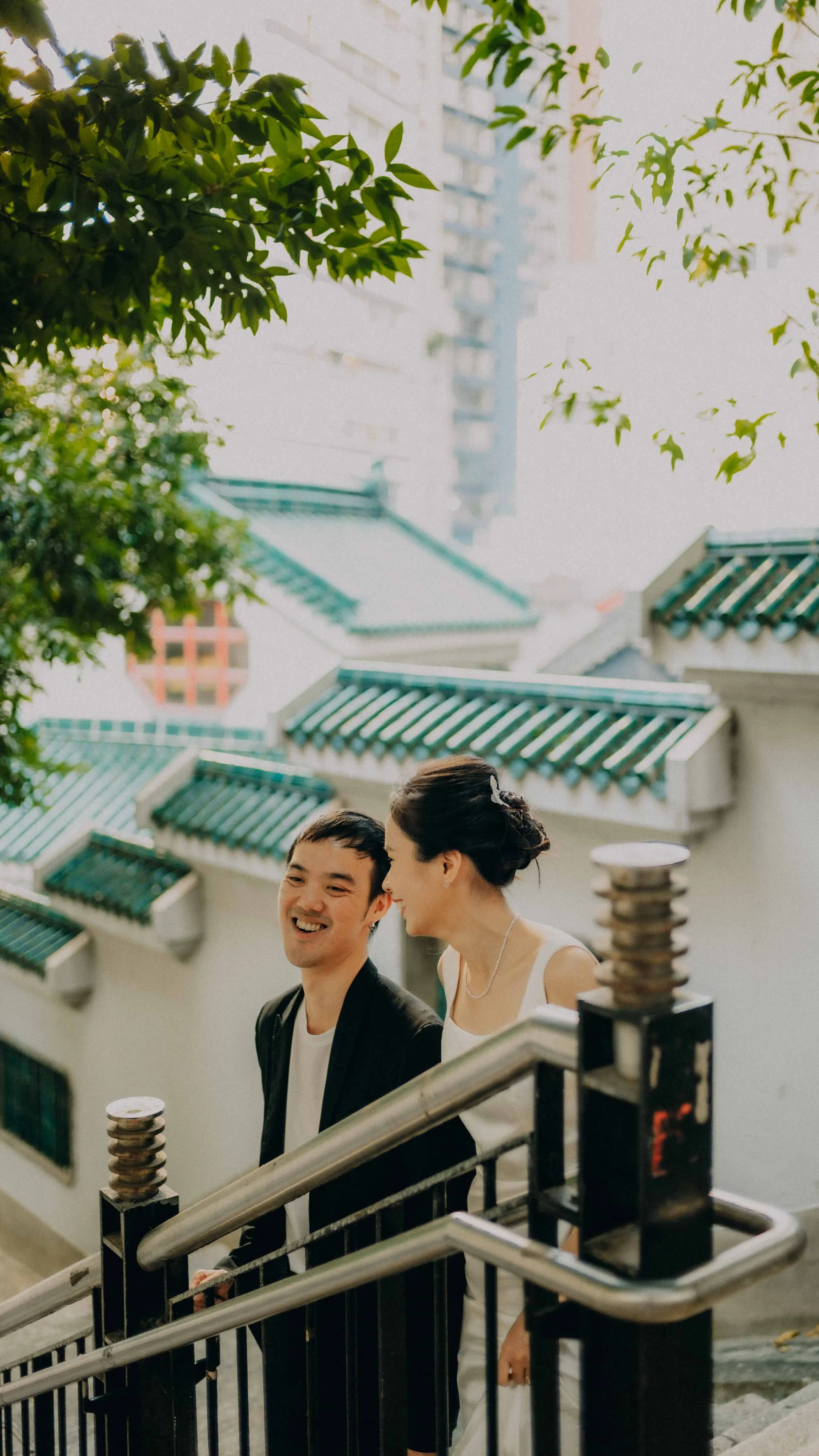 17-hongkong-prewedding-manmo-greentiles-laughter-leicasl2.jpg