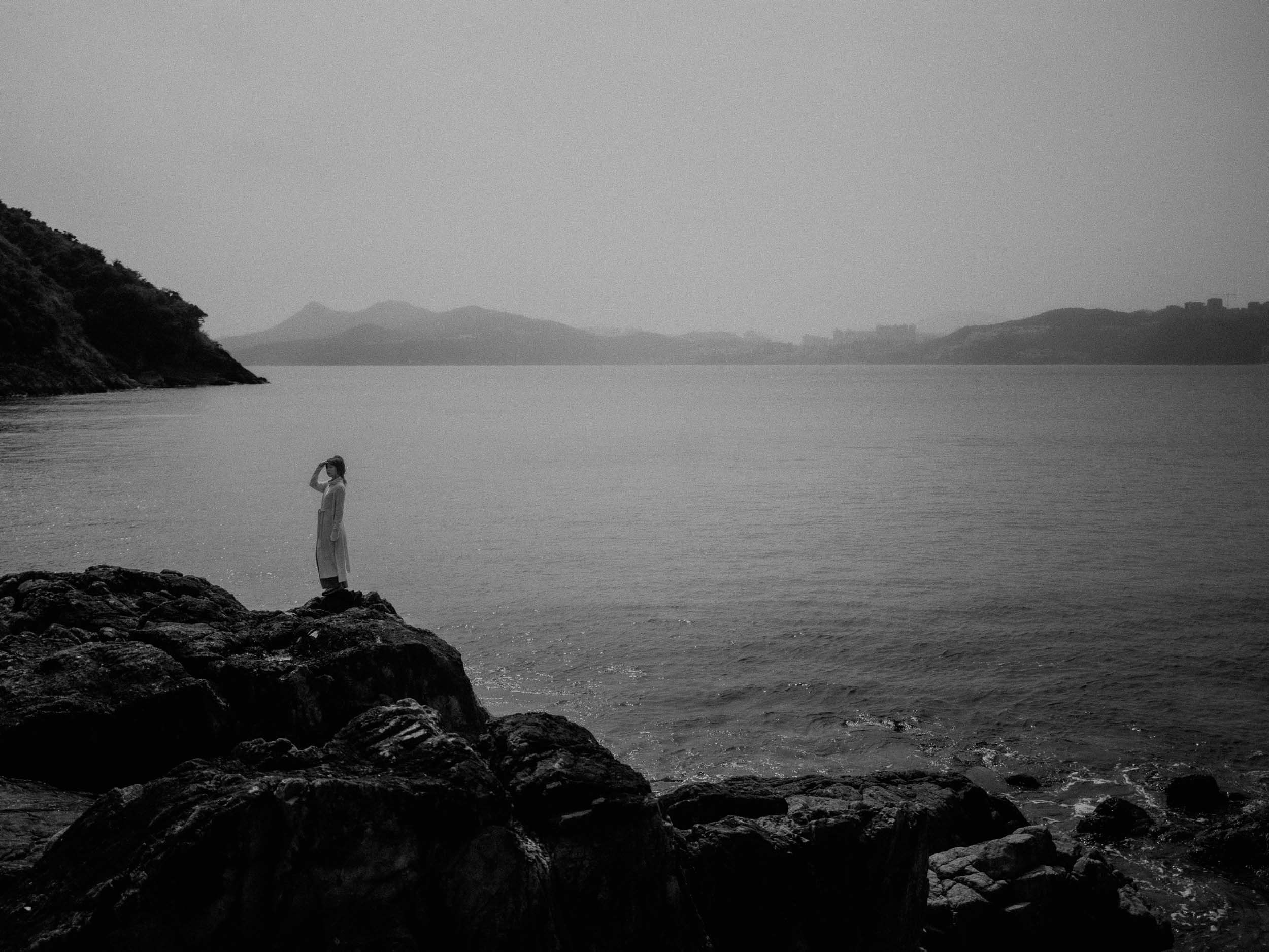 24-hongkong-portrait-hapmunbay-coast-monochromewideportrait-leicaq3.jpg