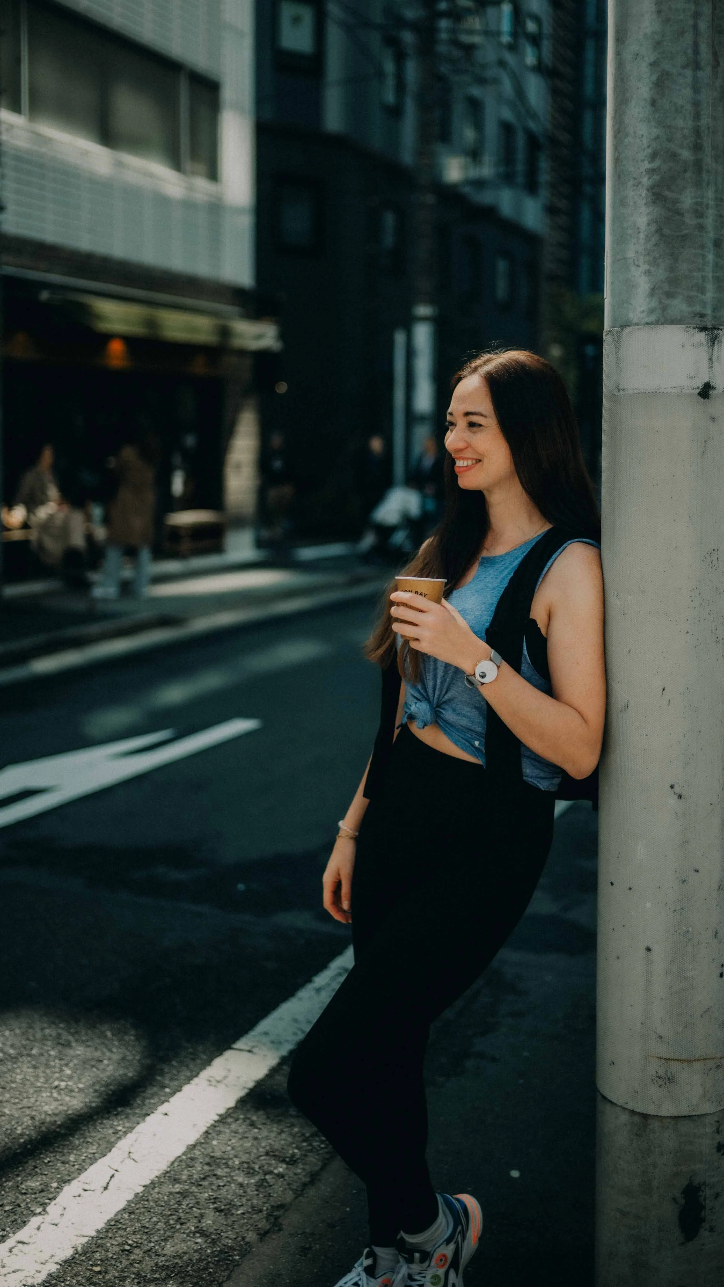 8-tokyo-portrait-hamamatsucho-street-coffeecupsmile-leicasl2.jpg
