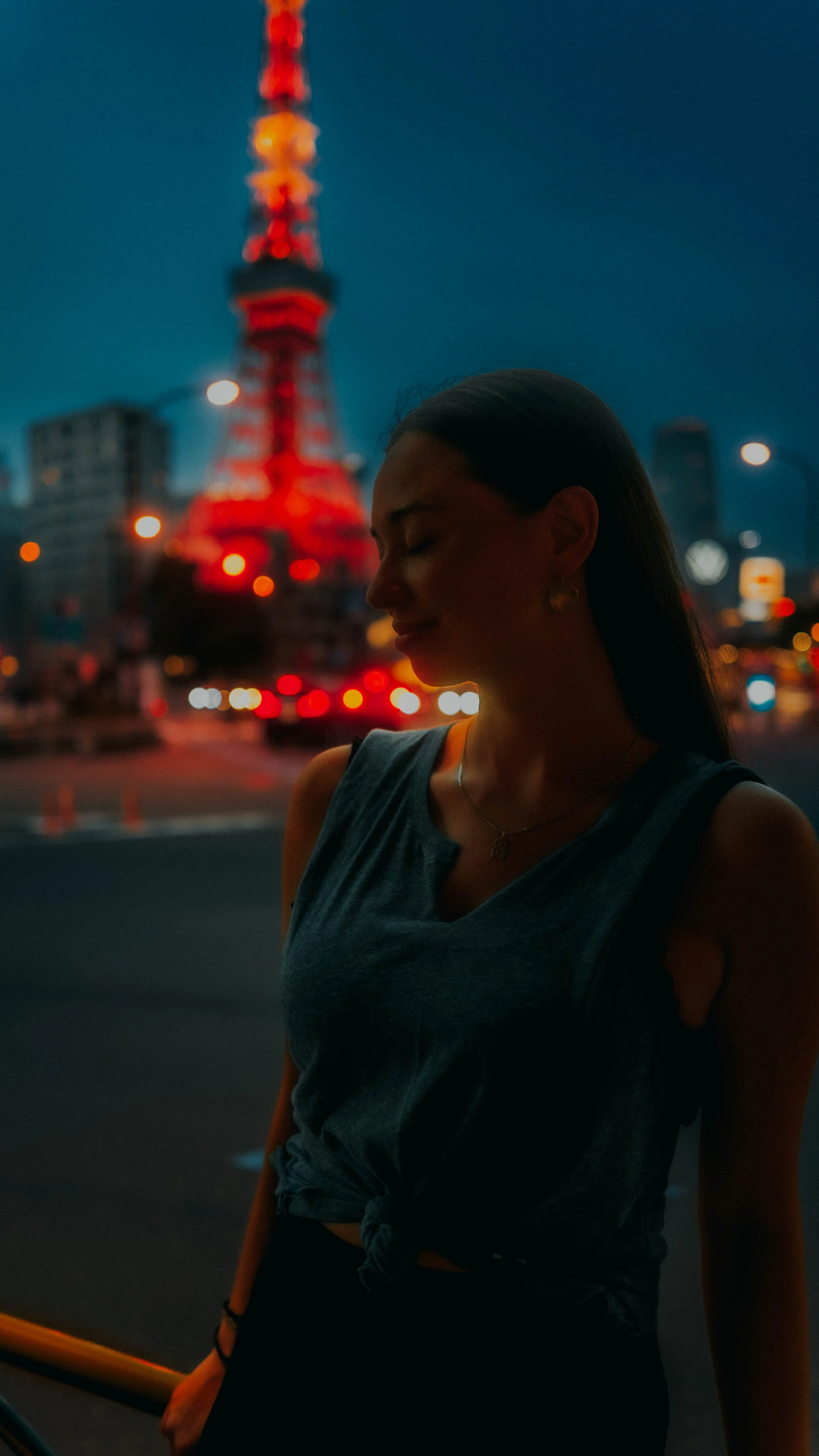 10-tokyo-portrait-tokyotower-night-shadowprofile-leicaq3.jpg