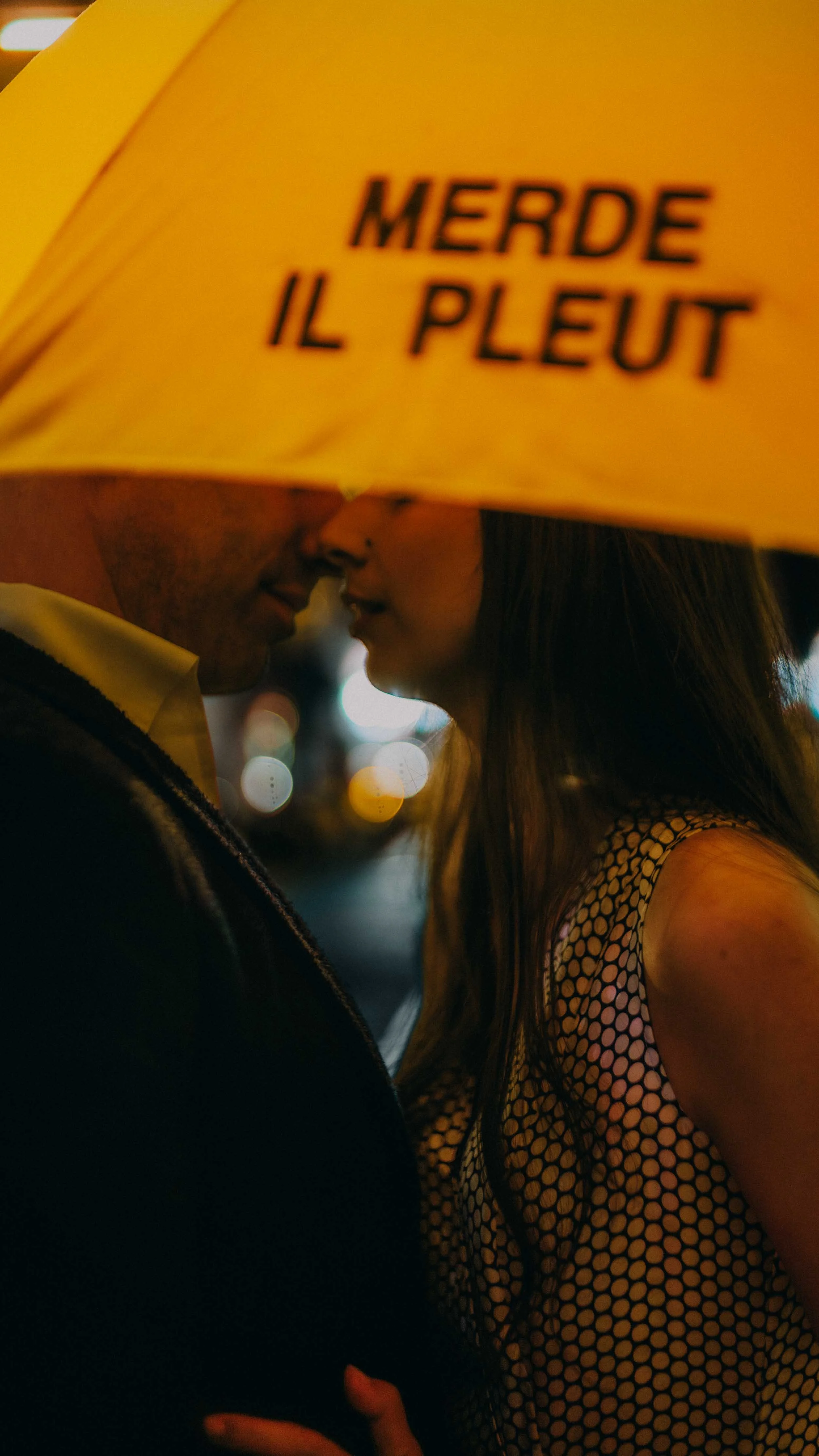 12-hongkong-engagement-central-yellowumbrella-hiddenfaces-sonya7iii.jpg