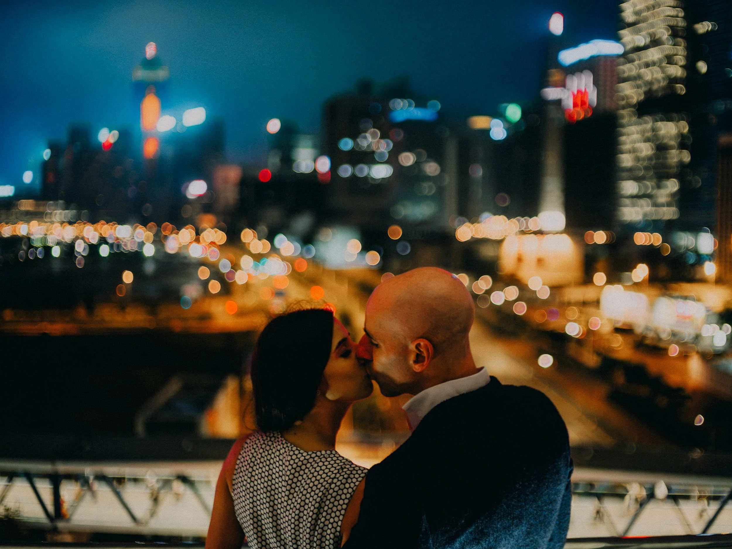 28-hongkong-engagement-central-overlook-kiss-citylights-sonya7iii.jpg