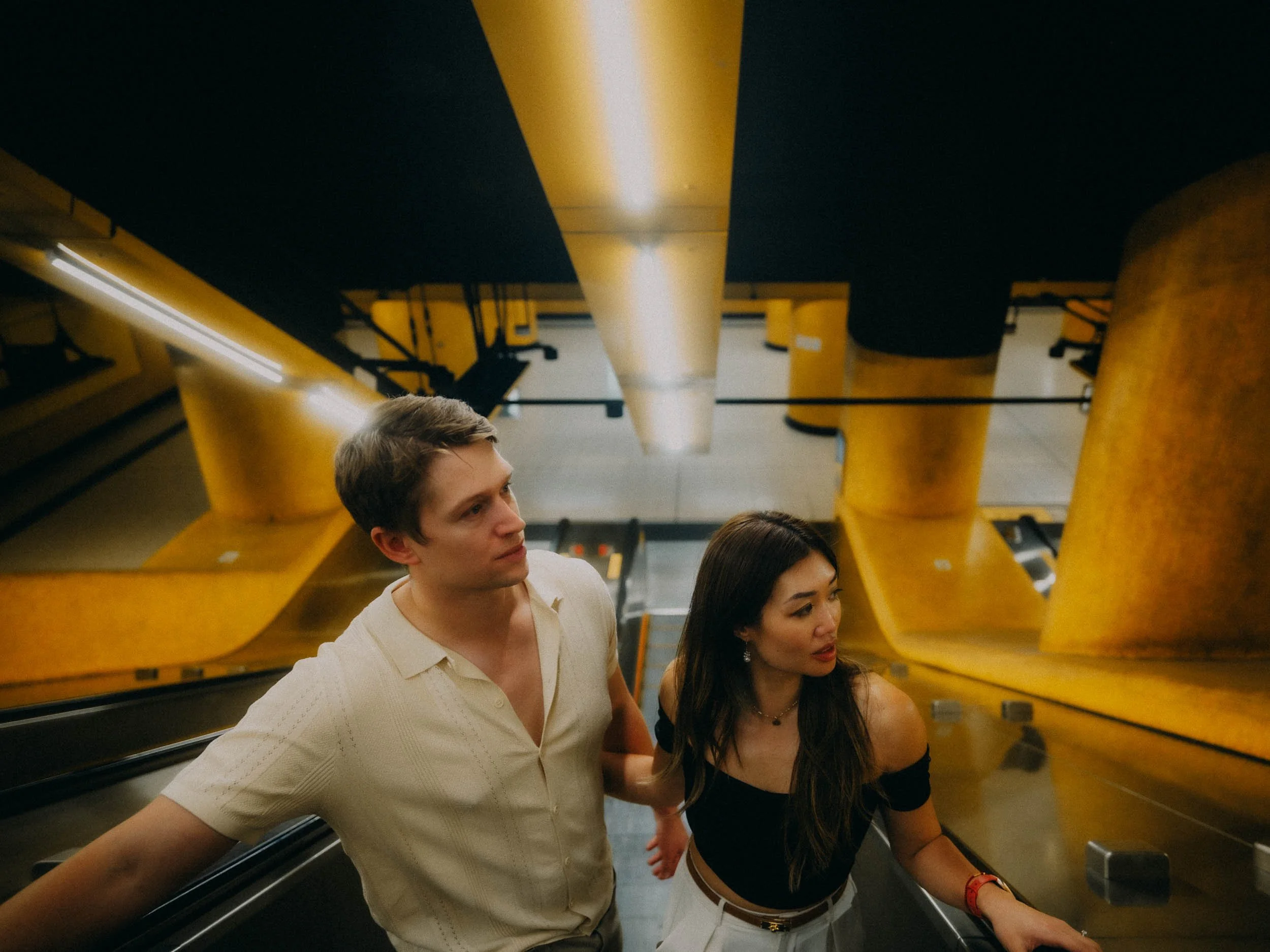 4-redsheep-destination-couple-photography-asia-movie-location-inspired-leica.jpg