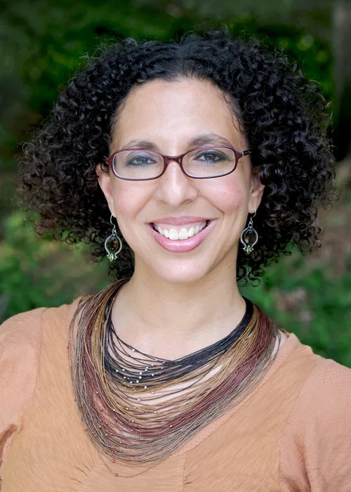 Jennifer Rittner Headshot for Web Use -¬Beth Burstein Photography 6_7_2016_041 Final.jpg