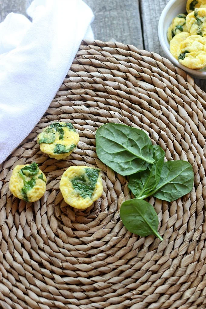 Cheesy Spinach + Egg Cups — Natasha Red