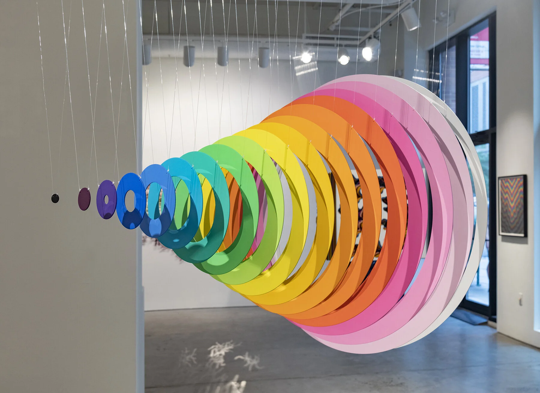  Gradial Continuum, 2019, mirrored stainless steel, monofilament &amp; acrylic paint, 36 x 36 x 48 in. 