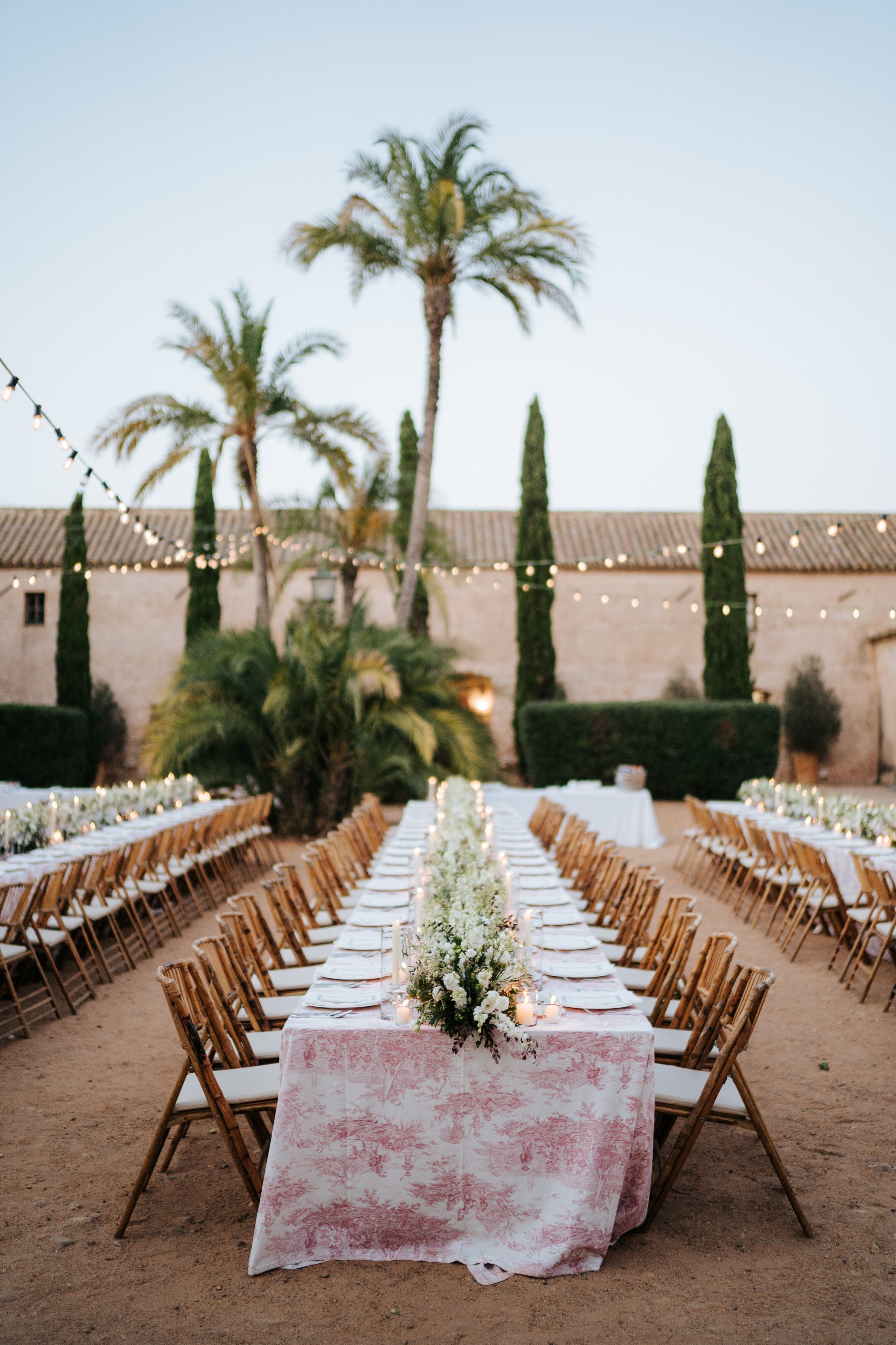 Elegant wedding decoration at Seville wedding