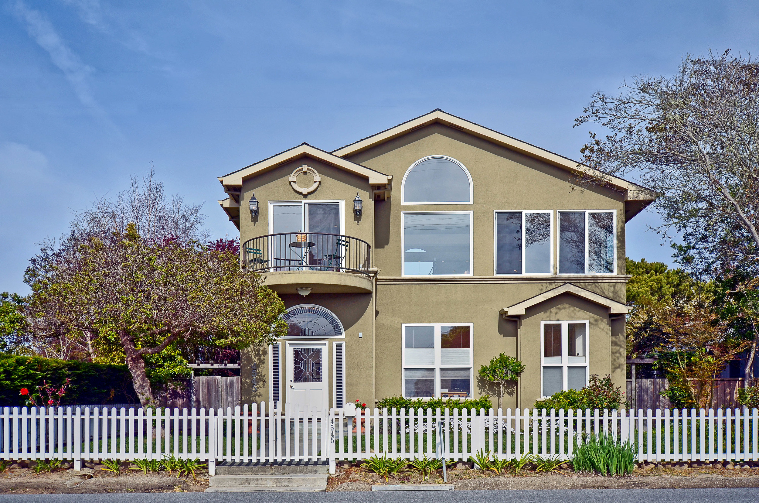 4545 Opal Cliff Drive, Santa Cruz