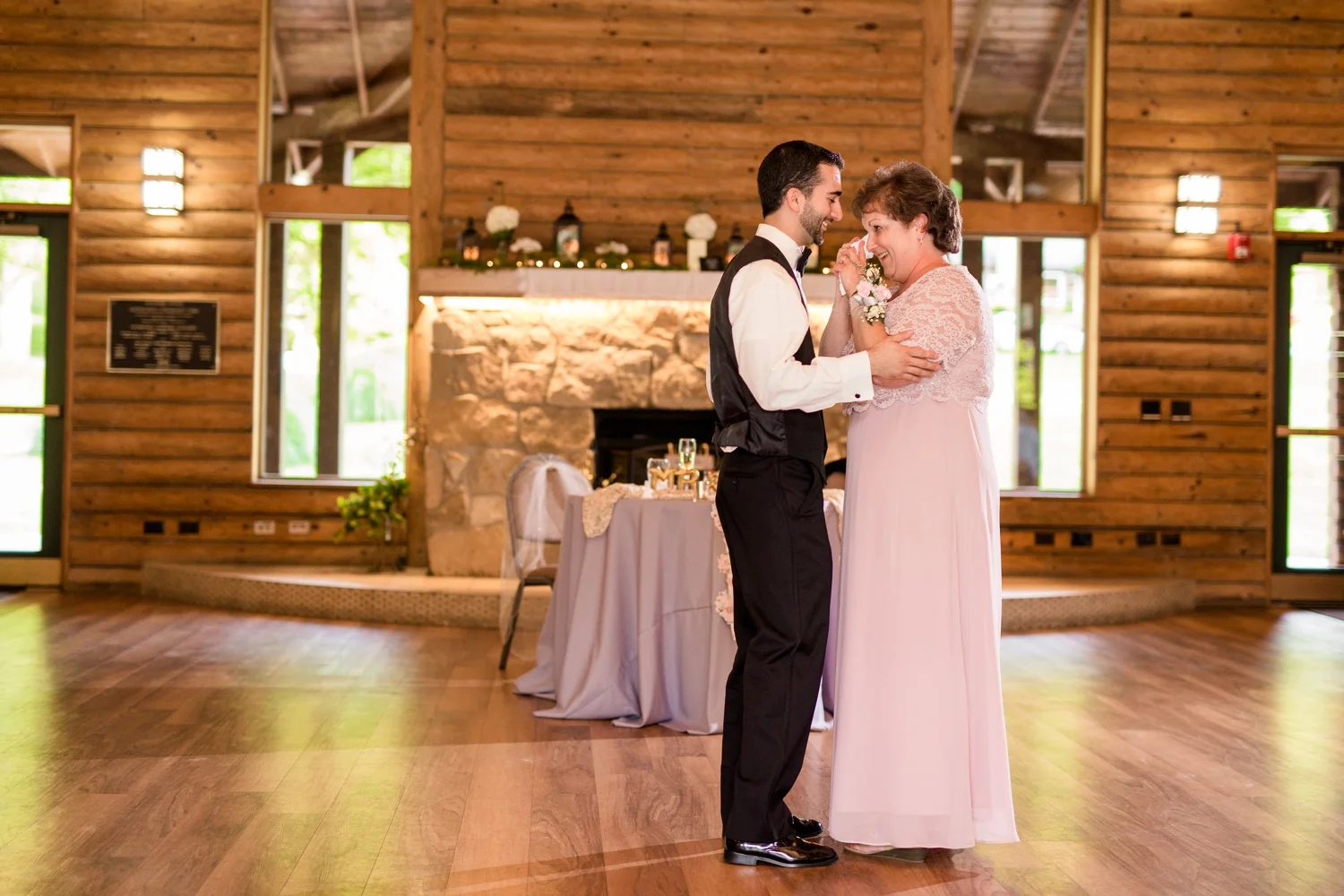 mayernik center, mayernik center photography, avonworth park wedding, avonworth park wedding photography, cranberry wedding photographer, zelienople wedding photographer, north hills wedding