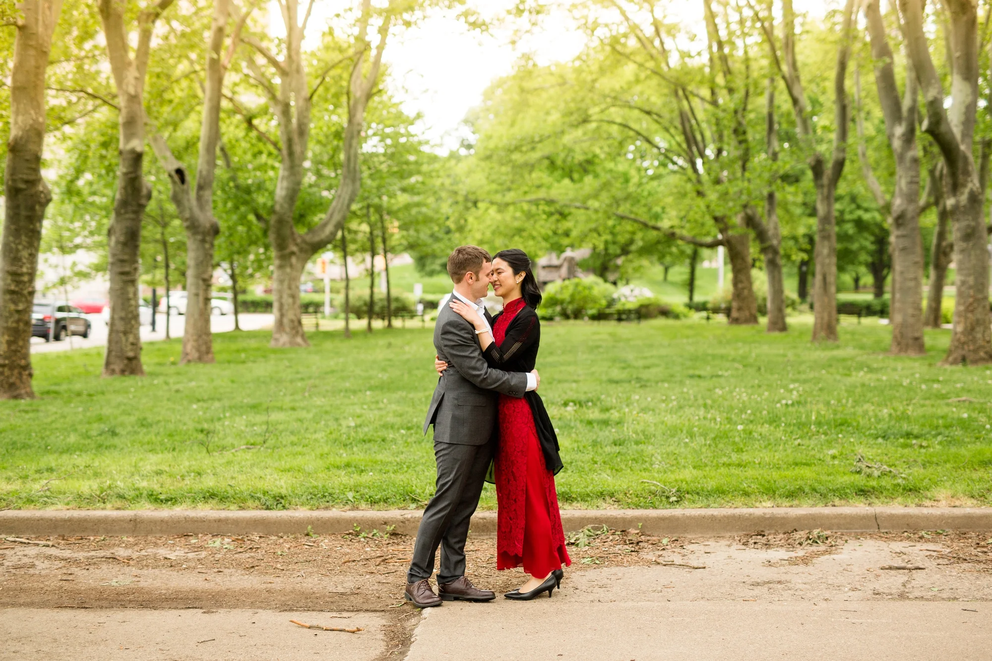 pittsburgh wedding photographer, pittsburgh engagement photographer, oakland engagement photos, pitt engagement photos, frick fountain, henry clay frick building