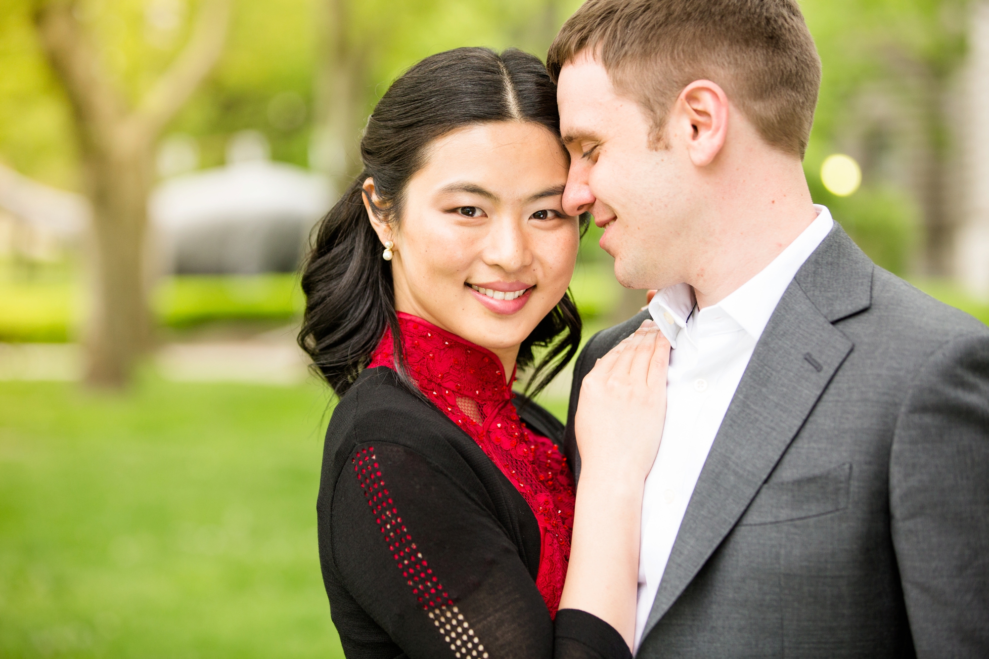 pittsburgh wedding photographer, pittsburgh engagement photographer, oakland engagement photos, pitt engagement photos, frick fountain, henry clay frick building