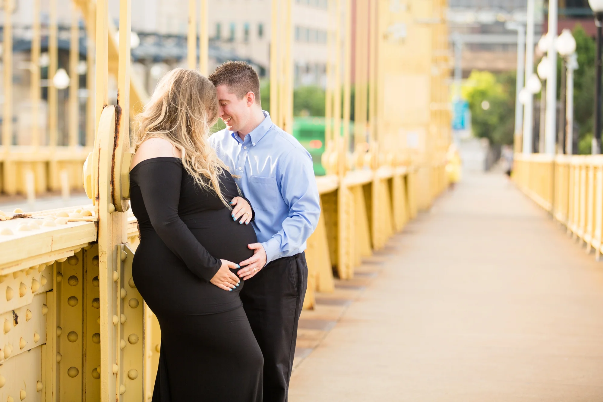 pittsburgh maternity photographer, pittsburgh family photographer, allegheny commons park, north side, north shore, cranberry township family photographer