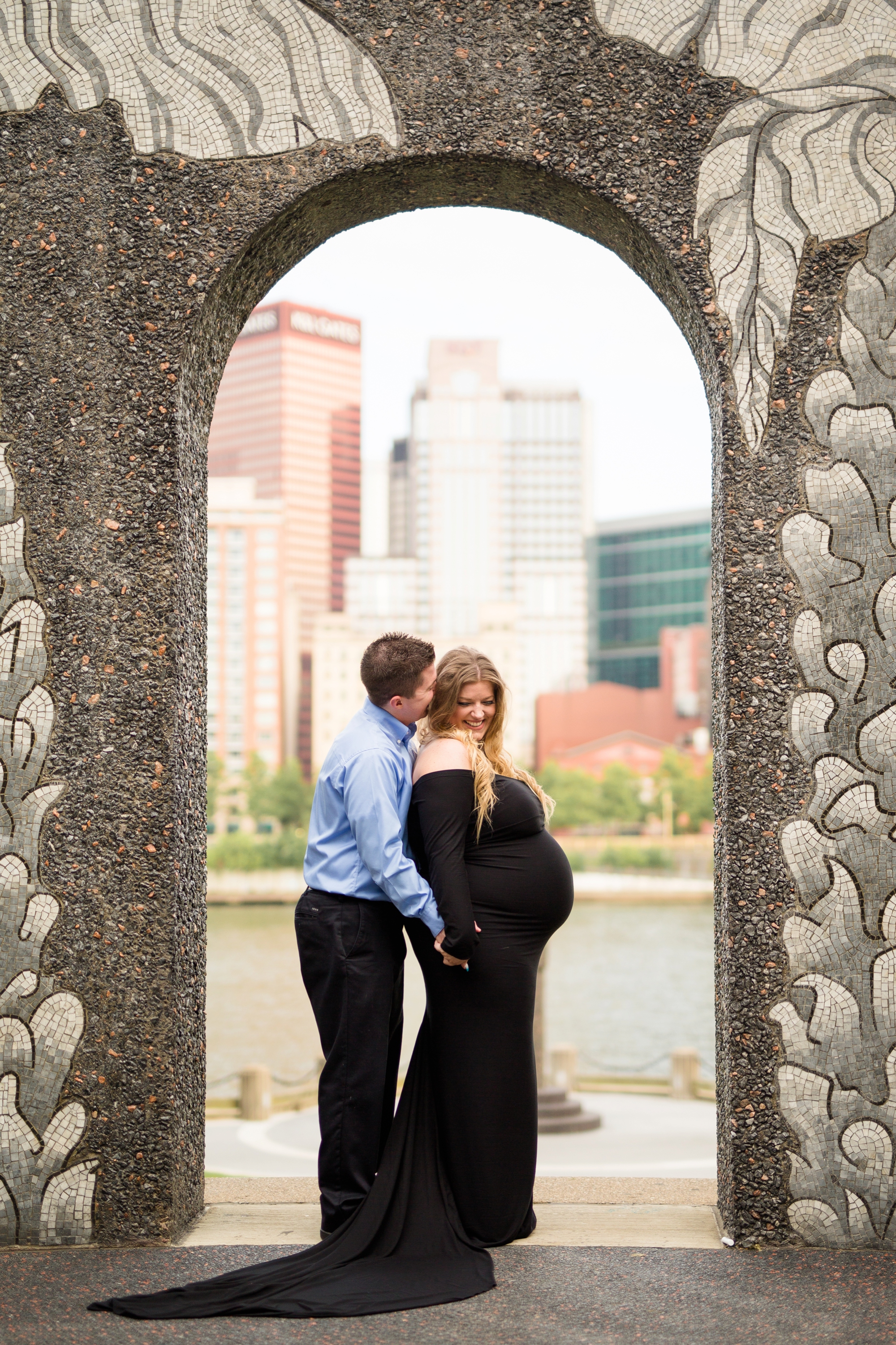 pittsburgh maternity photographer, pittsburgh family photographer, allegheny commons park, north side, north shore, cranberry township family photographer