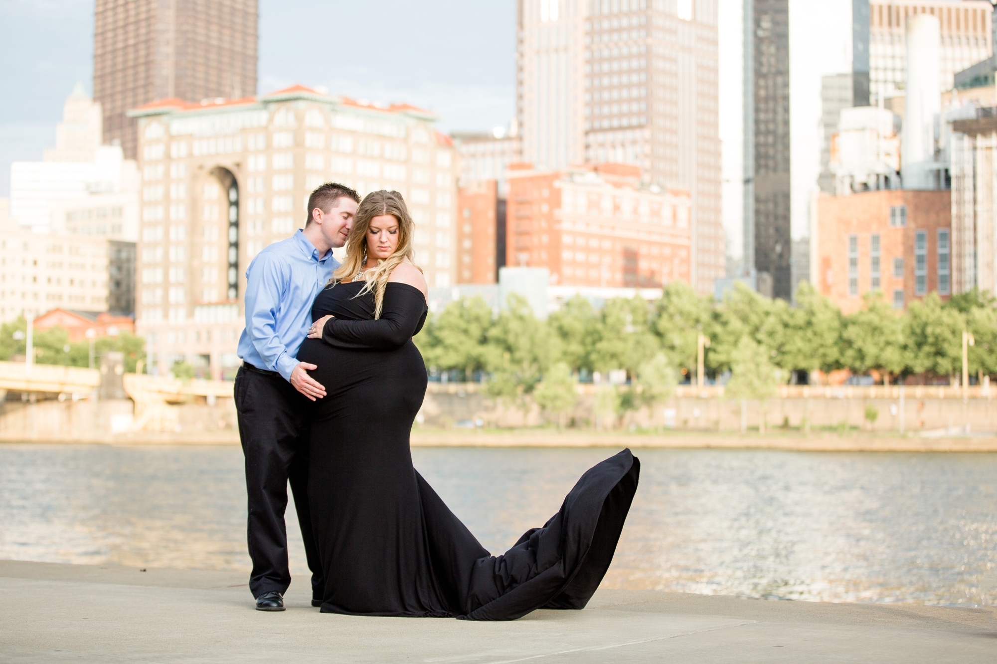 pittsburgh maternity photographer, pittsburgh family photographer, allegheny commons park, north side, north shore, cranberry township family photographer