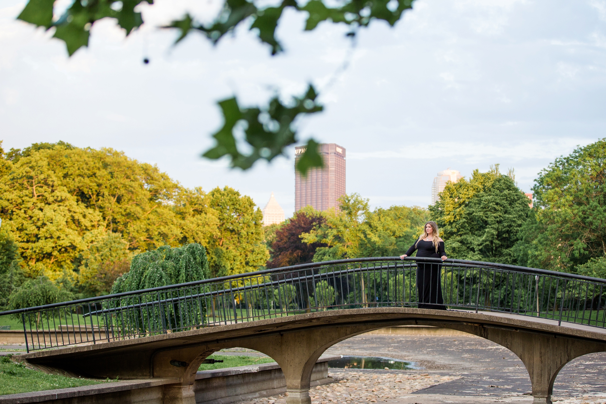 pittsburgh maternity photographer, pittsburgh family photographer, allegheny commons park, north side, north shore, cranberry township family photographer